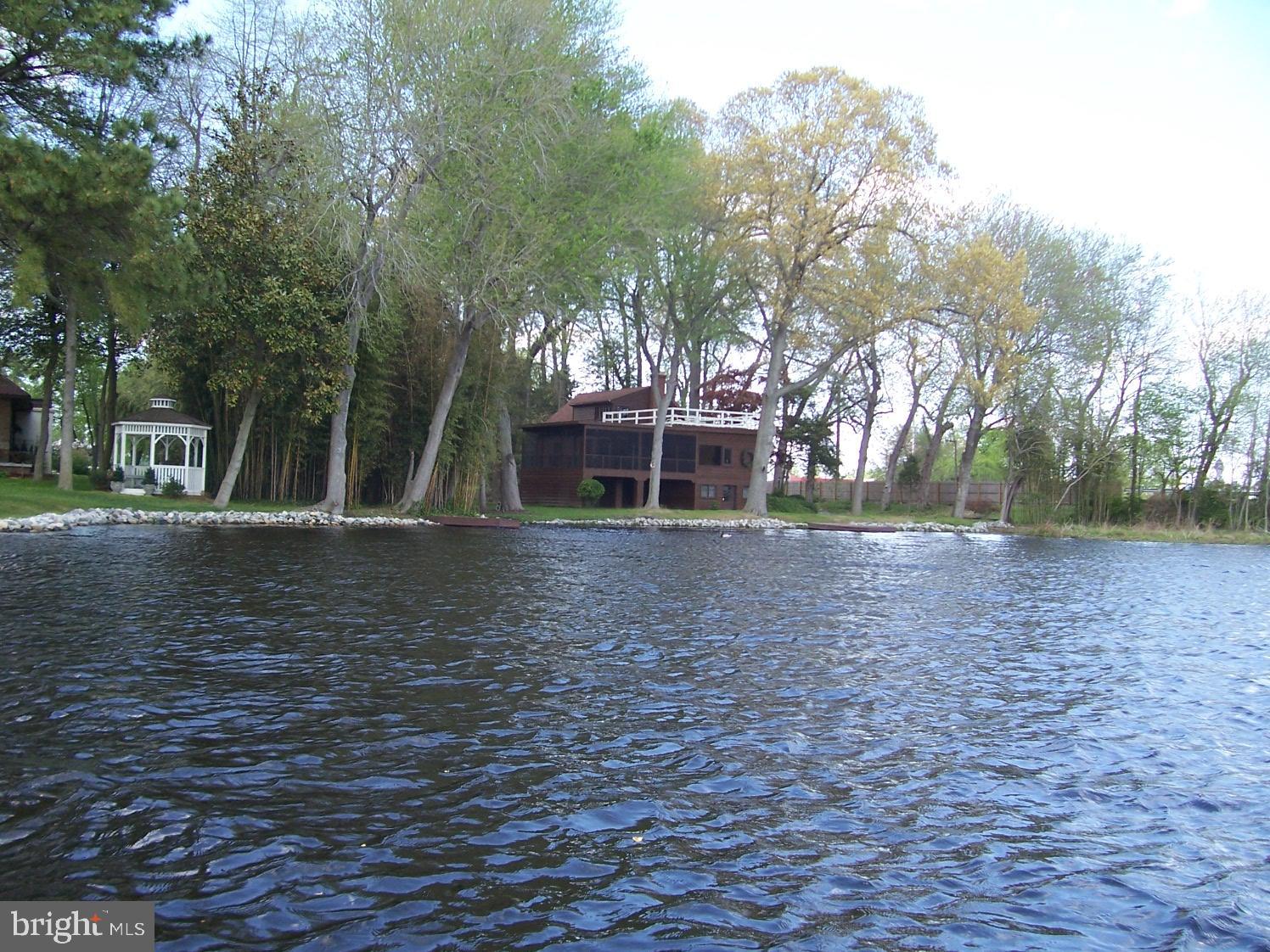 NORTH SHORES - Residential