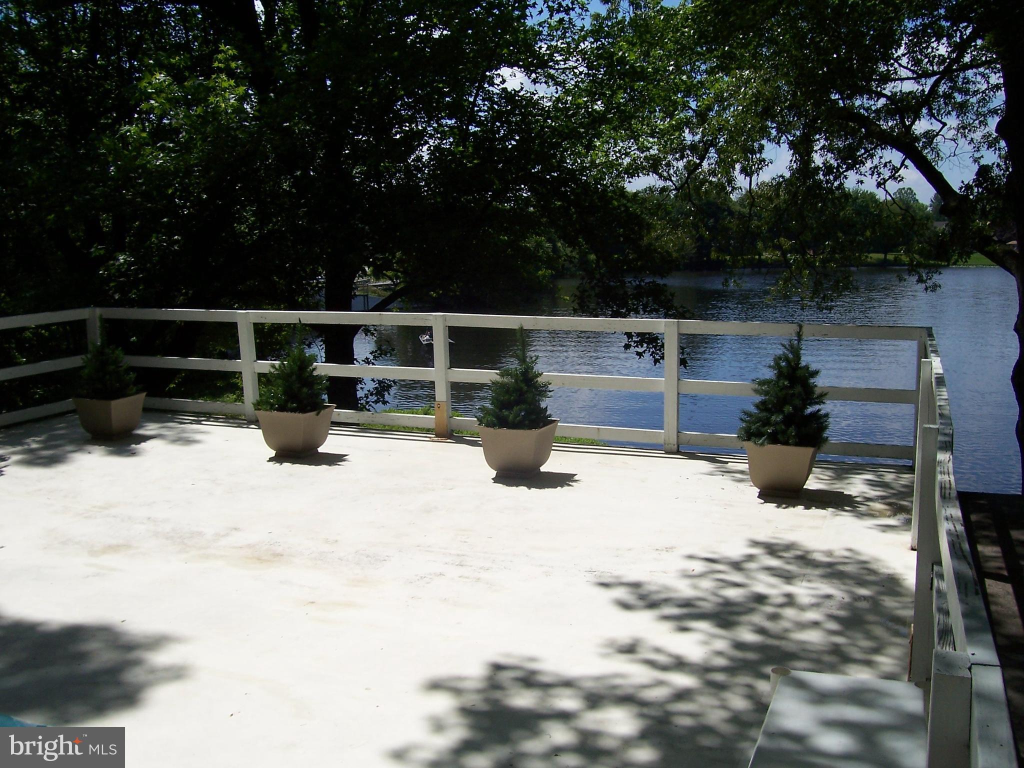 NORTH SHORES - Residential