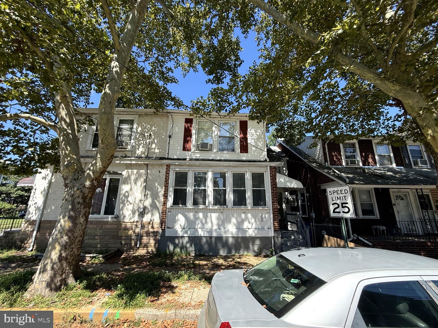 255 W UNION STREET