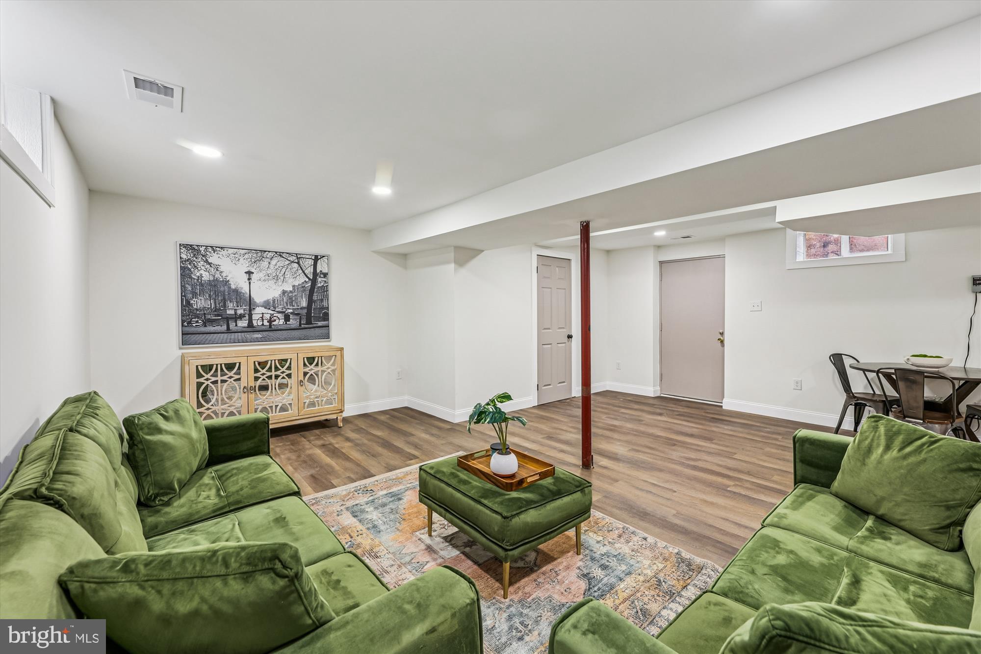 DU MAR ESTATES - Residential