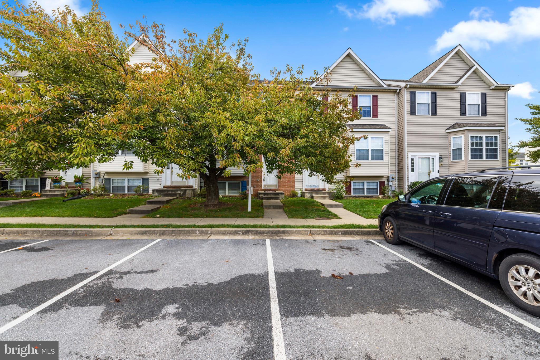 MOUNTAIN VILLAGE - Residential