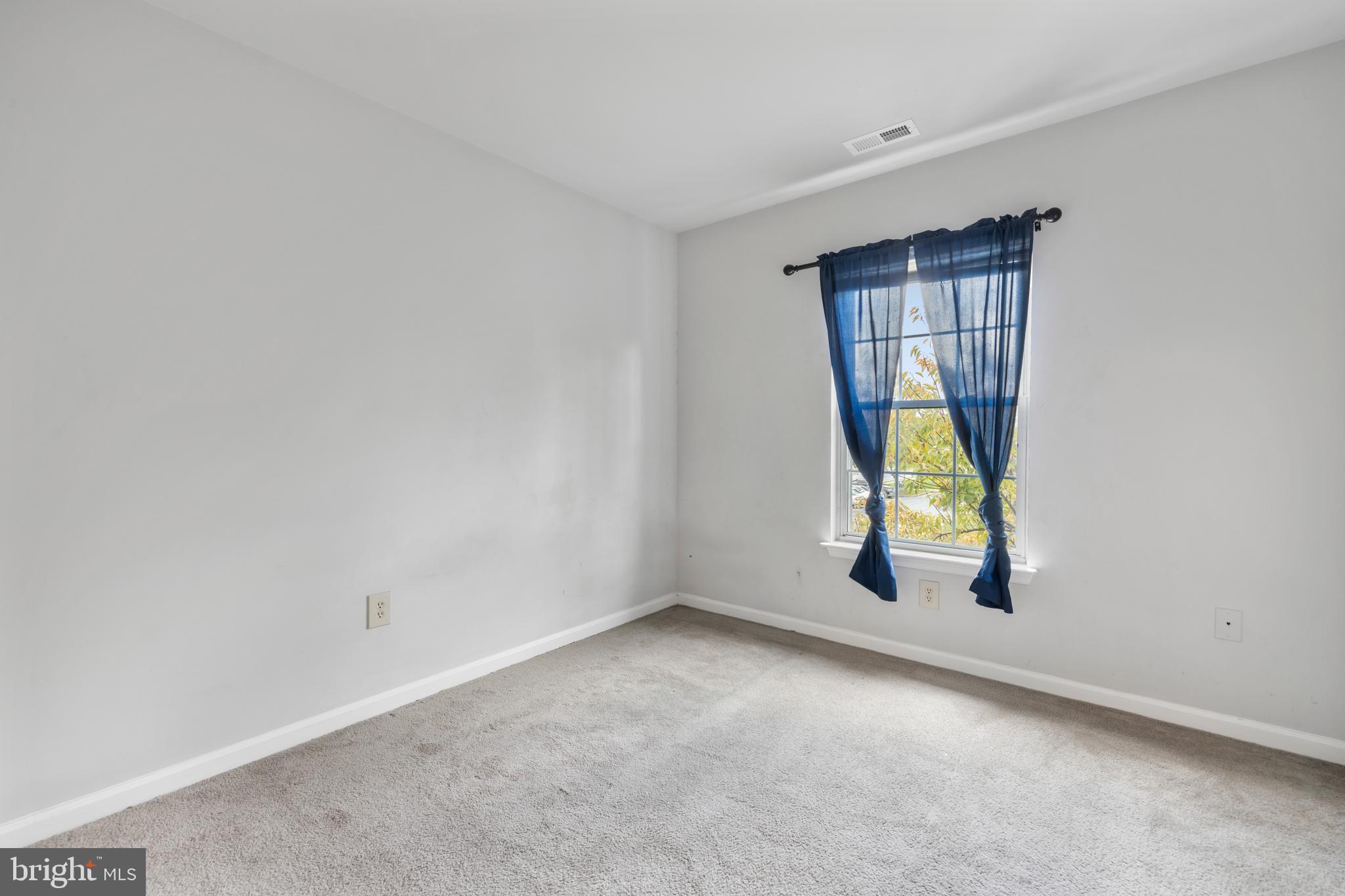 MOUNTAIN VILLAGE - Residential