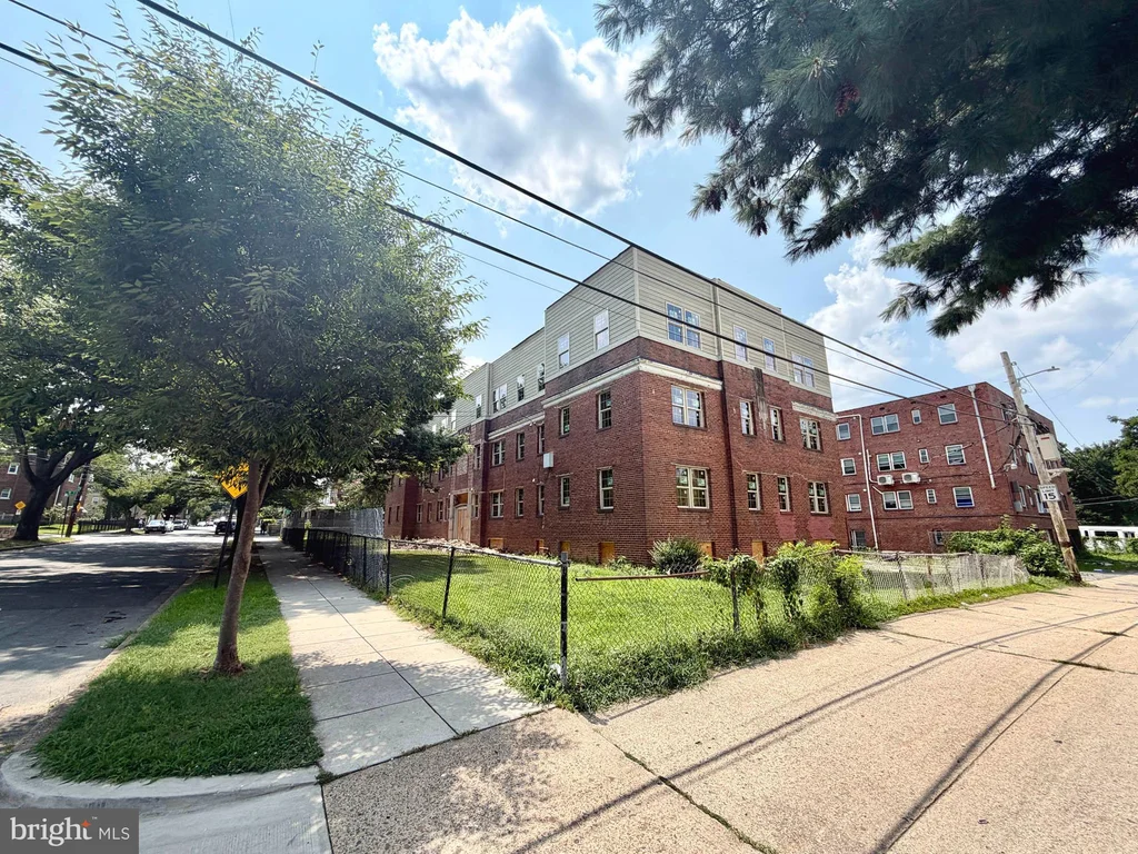 1525 19th Street SE, Washington, DC 20020