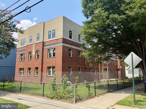 Photo of 1525 19th Street SE, WASHINGTON, DC 20020 (MLS # DCDC2277900)