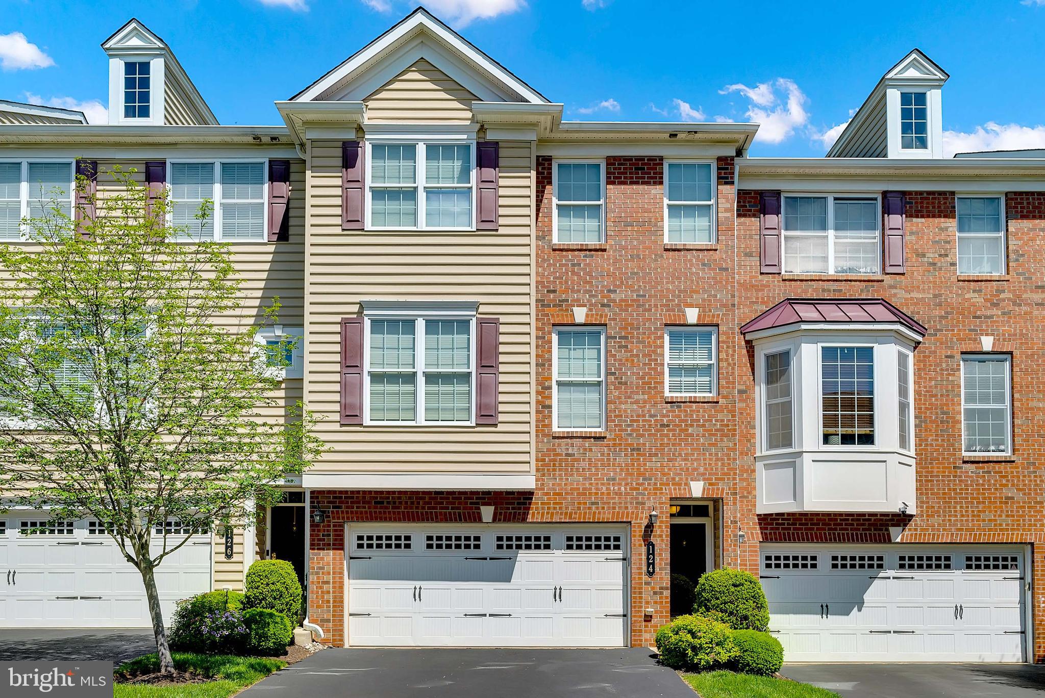 124 MARY AMBLER WAY