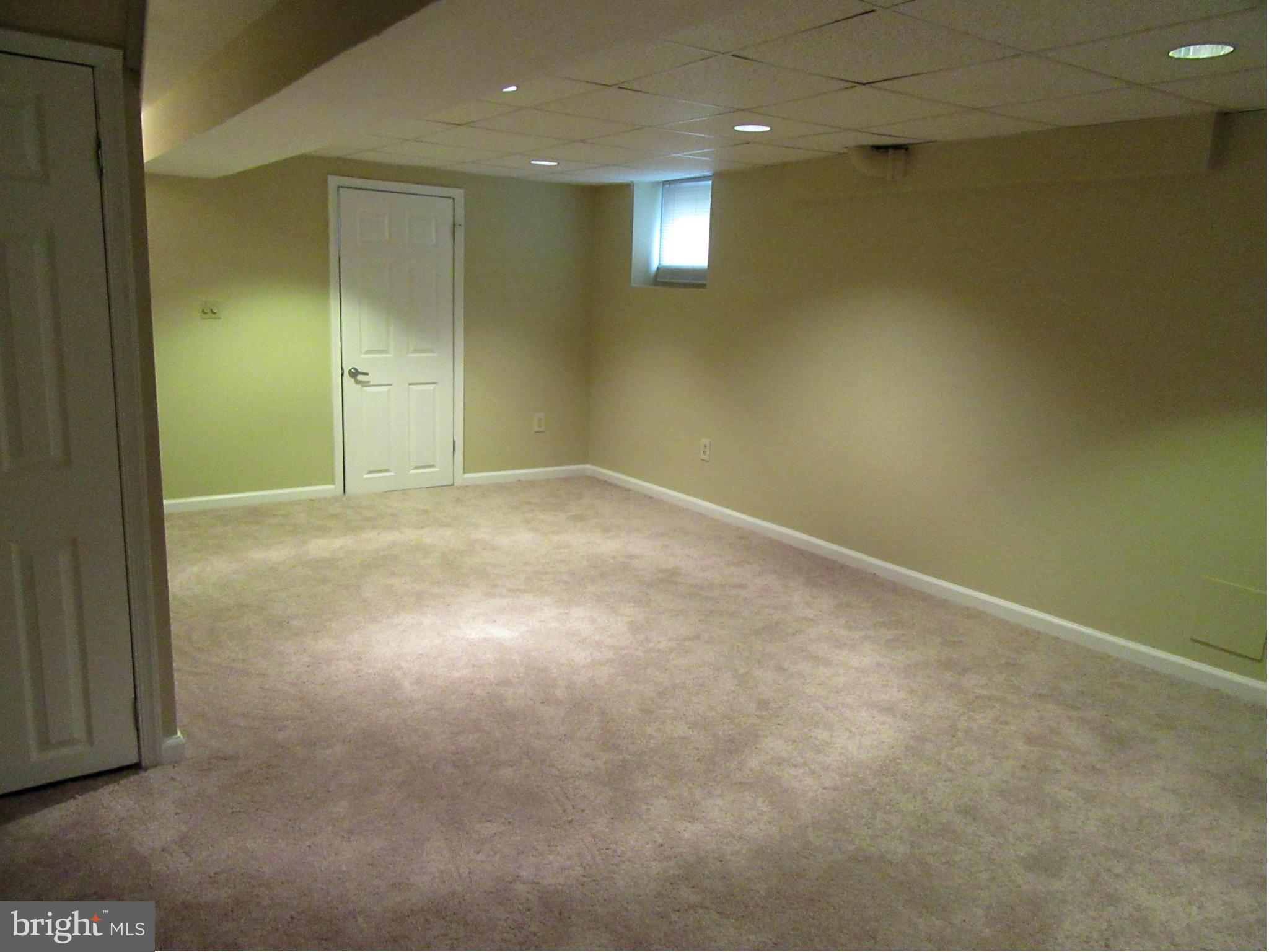 FAIRLAWN - Residential