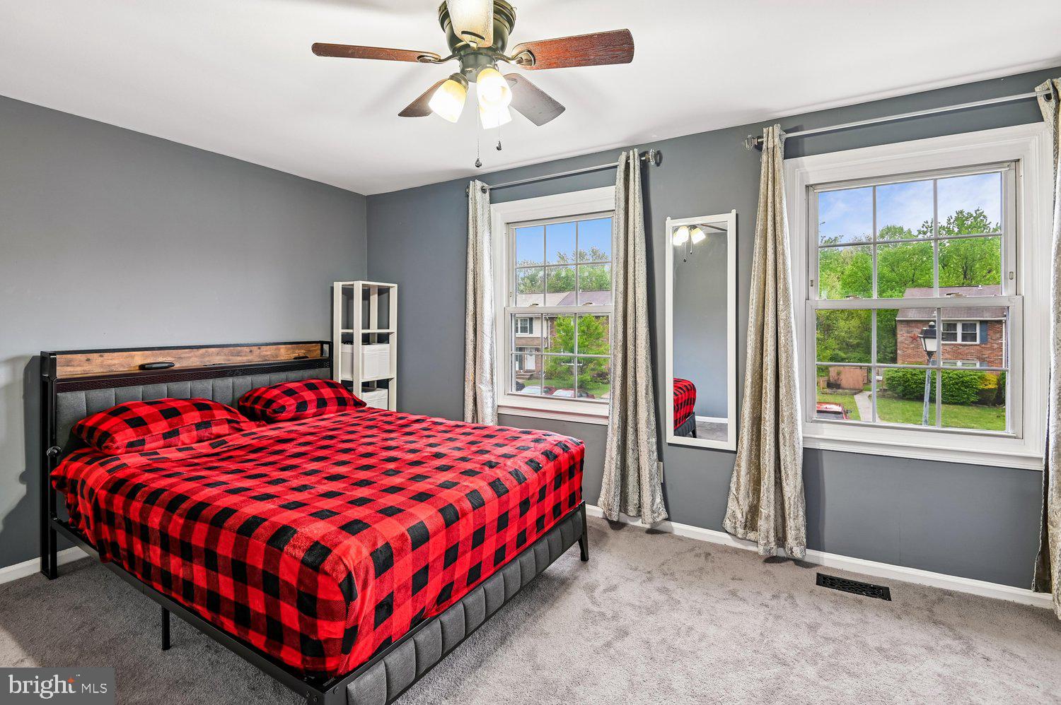 KINGS COURT - Residential