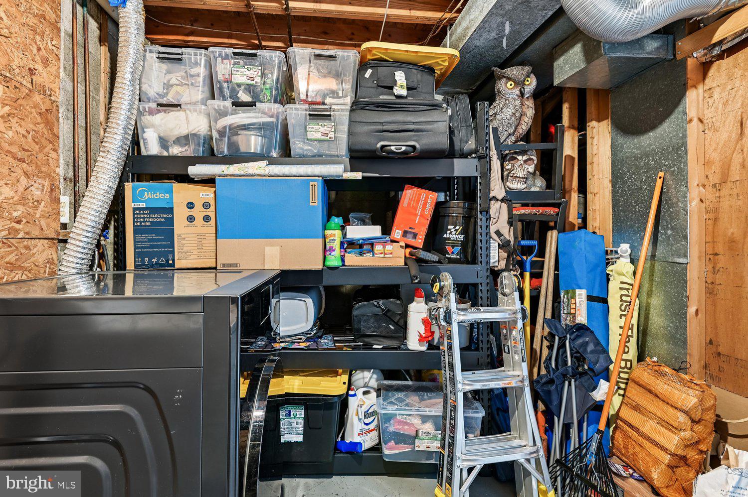 KINGS COURT - Residential