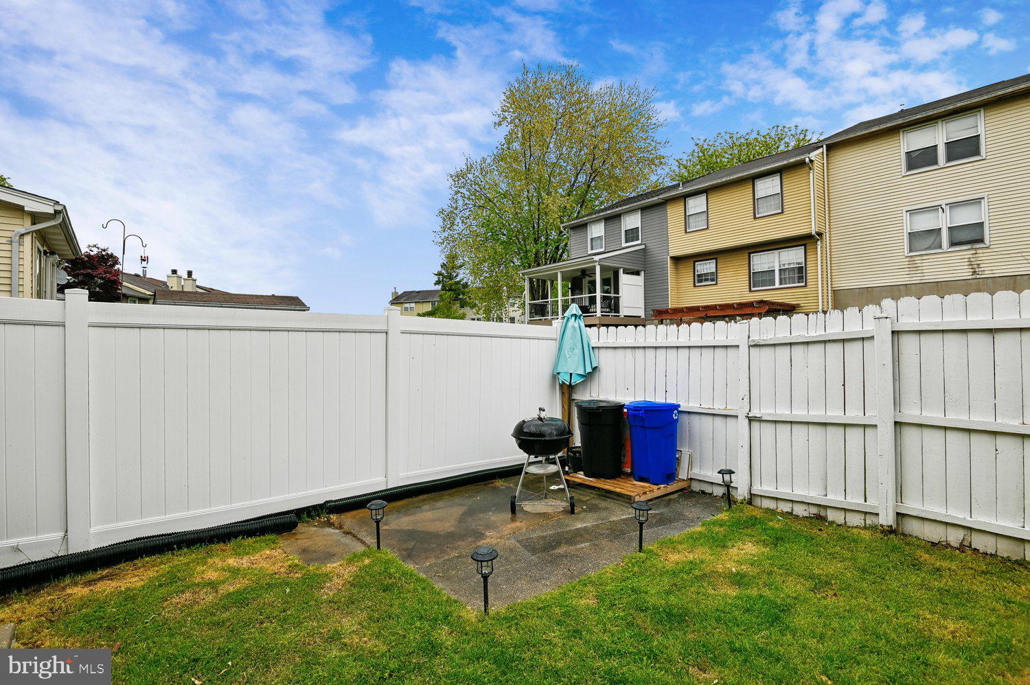 KINGS COURT - Residential