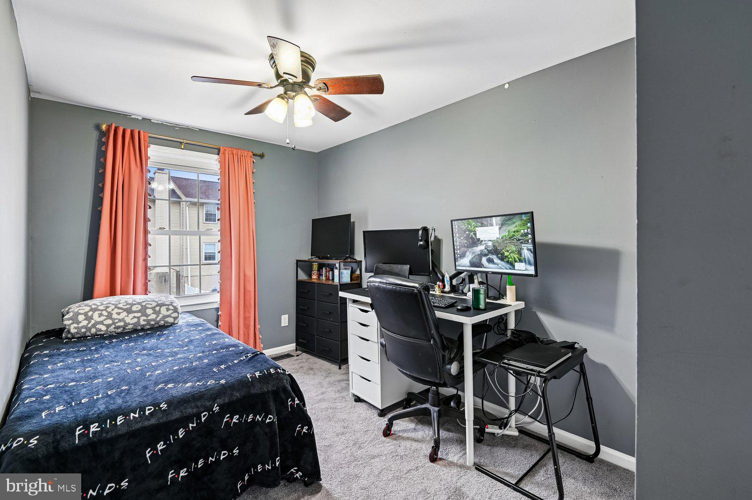 KINGS COURT - Residential