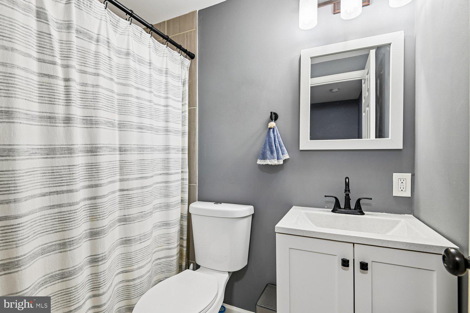 KINGS COURT - Residential