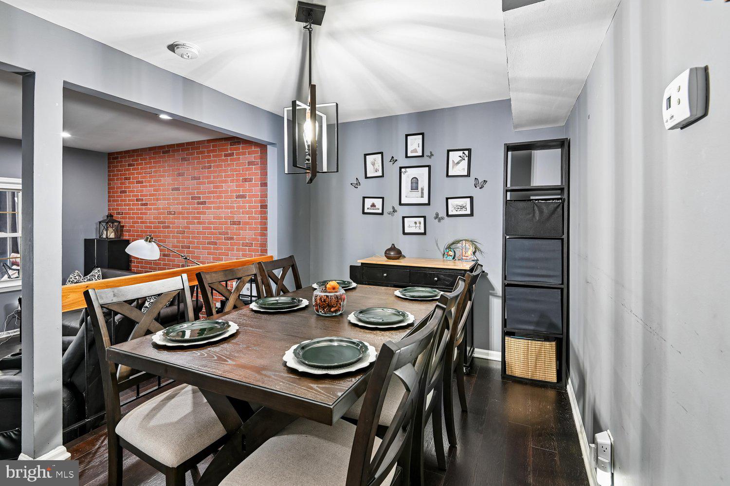 KINGS COURT - Residential