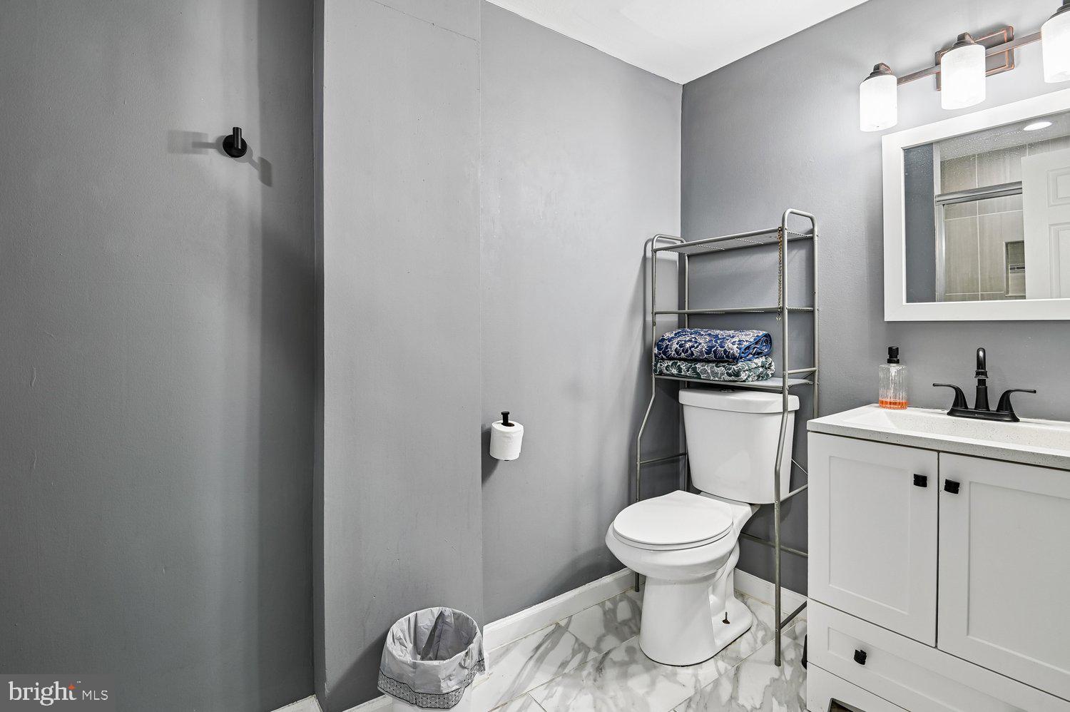 KINGS COURT - Residential