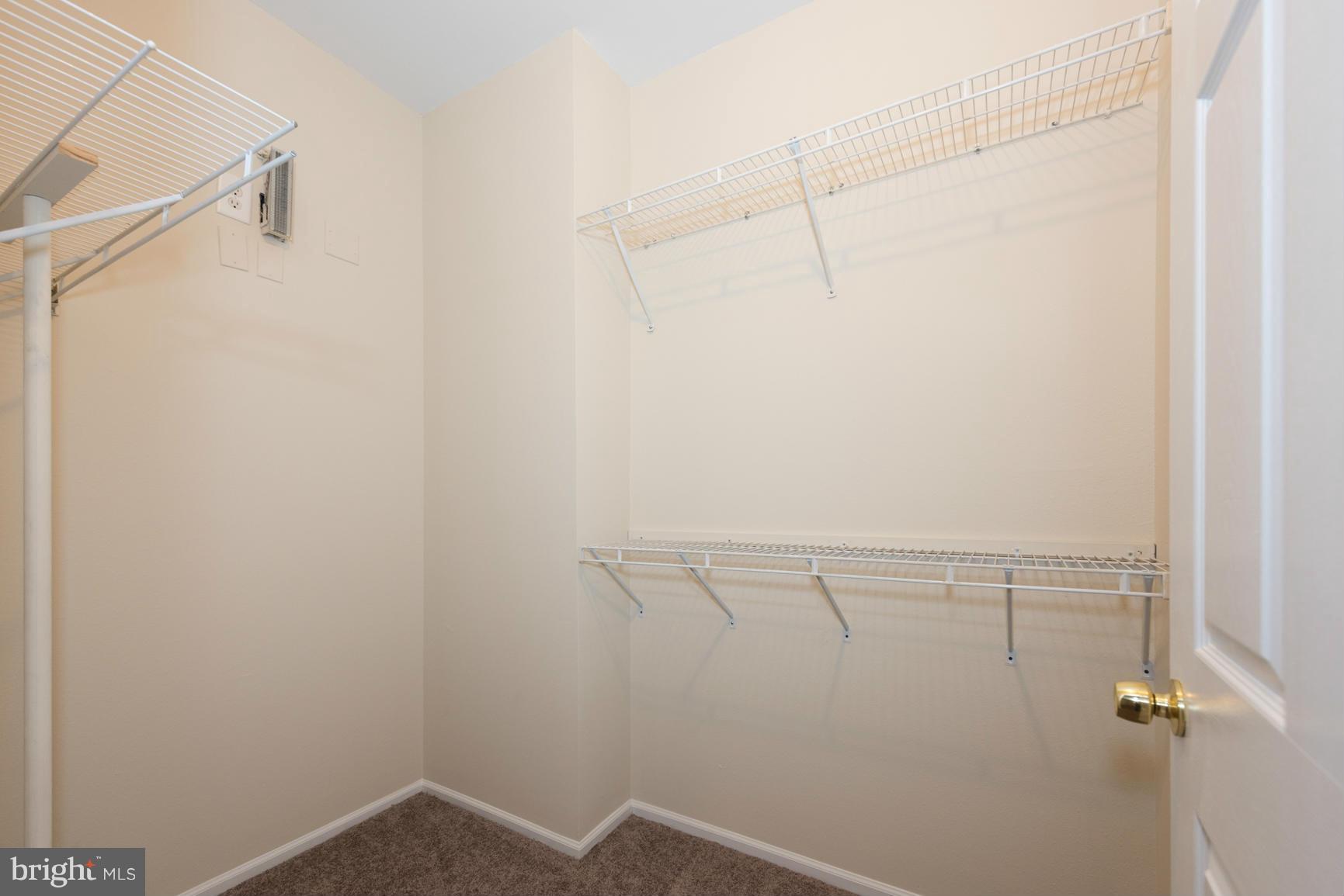 GATES OF MCLEAN - Residential