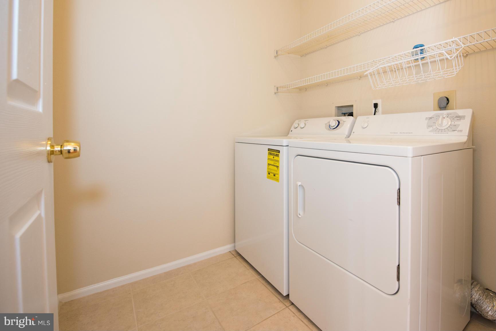 GATES OF MCLEAN - Residential