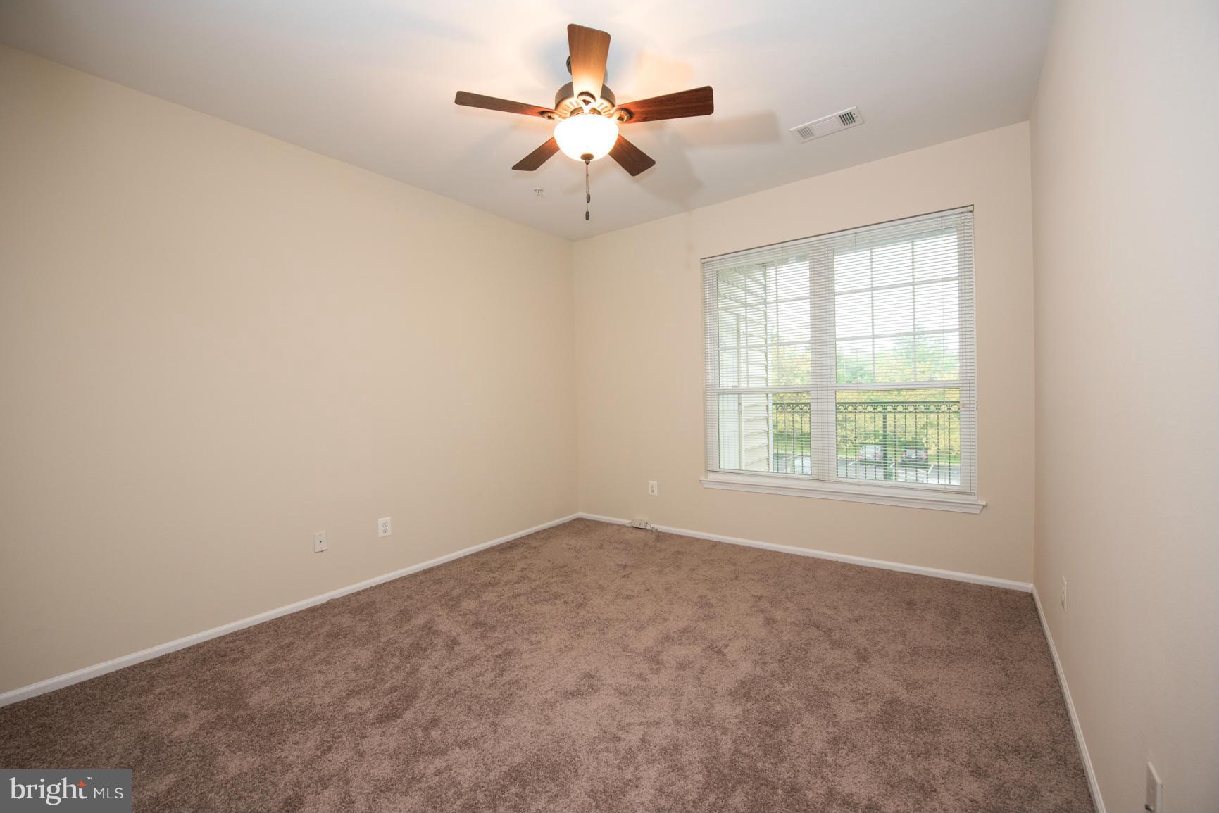 GATES OF MCLEAN - Residential