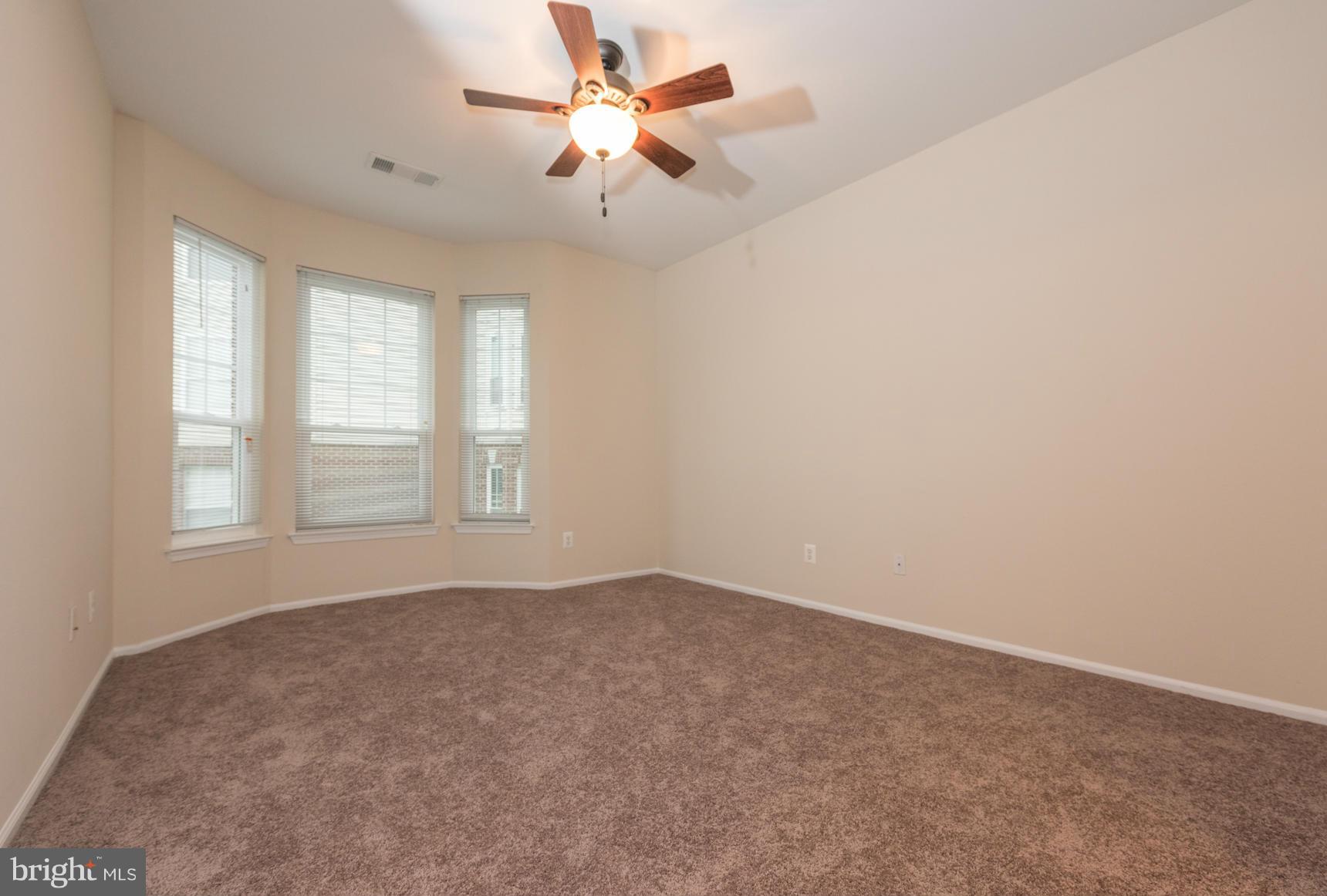 GATES OF MCLEAN - Residential