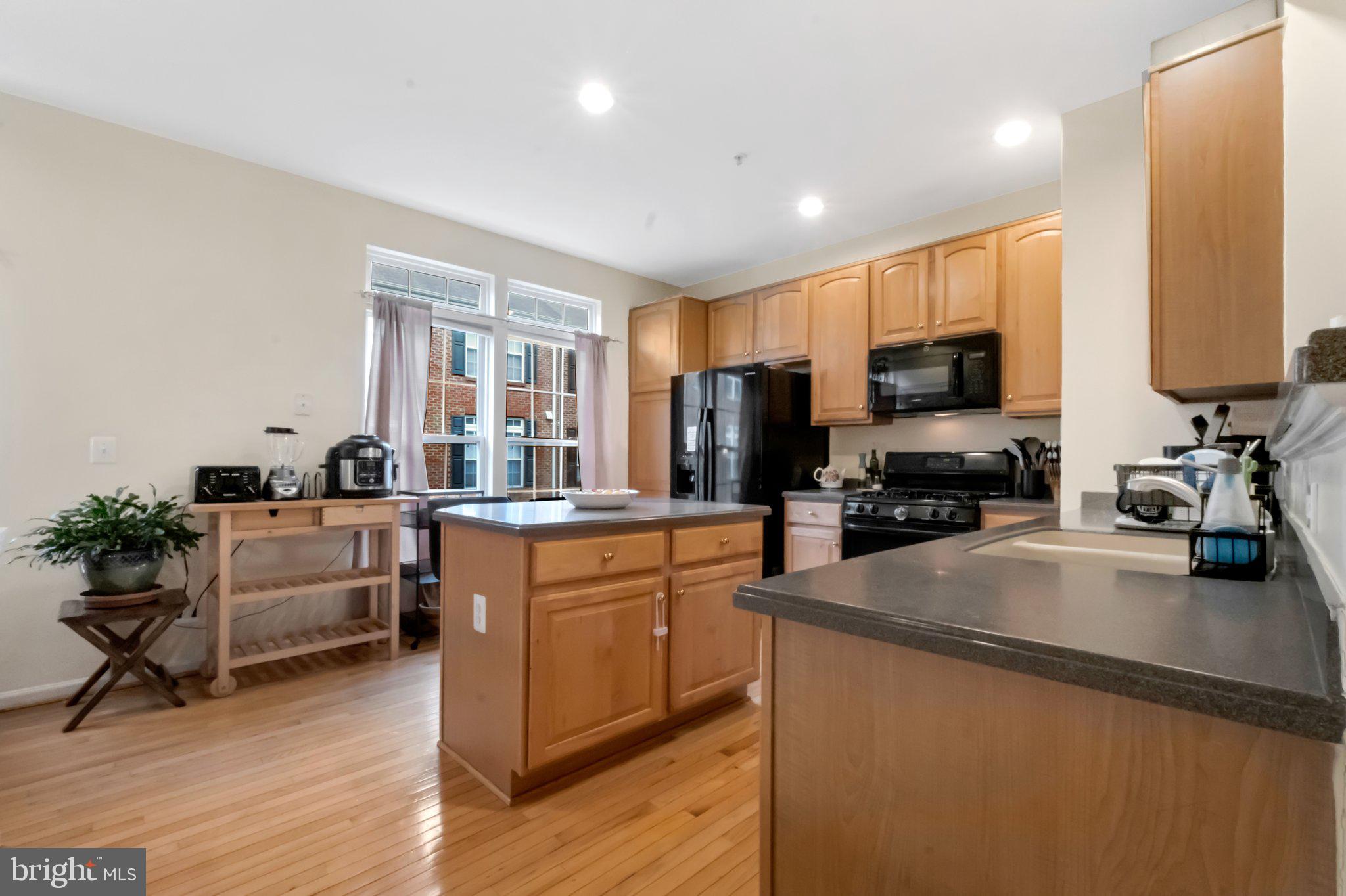 MADISON LANE - Residential