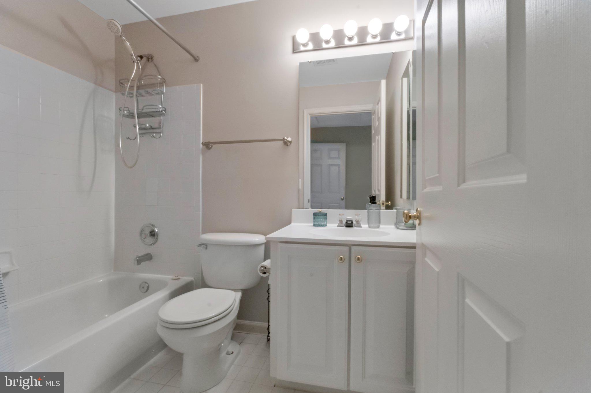 MADISON LANE - Residential