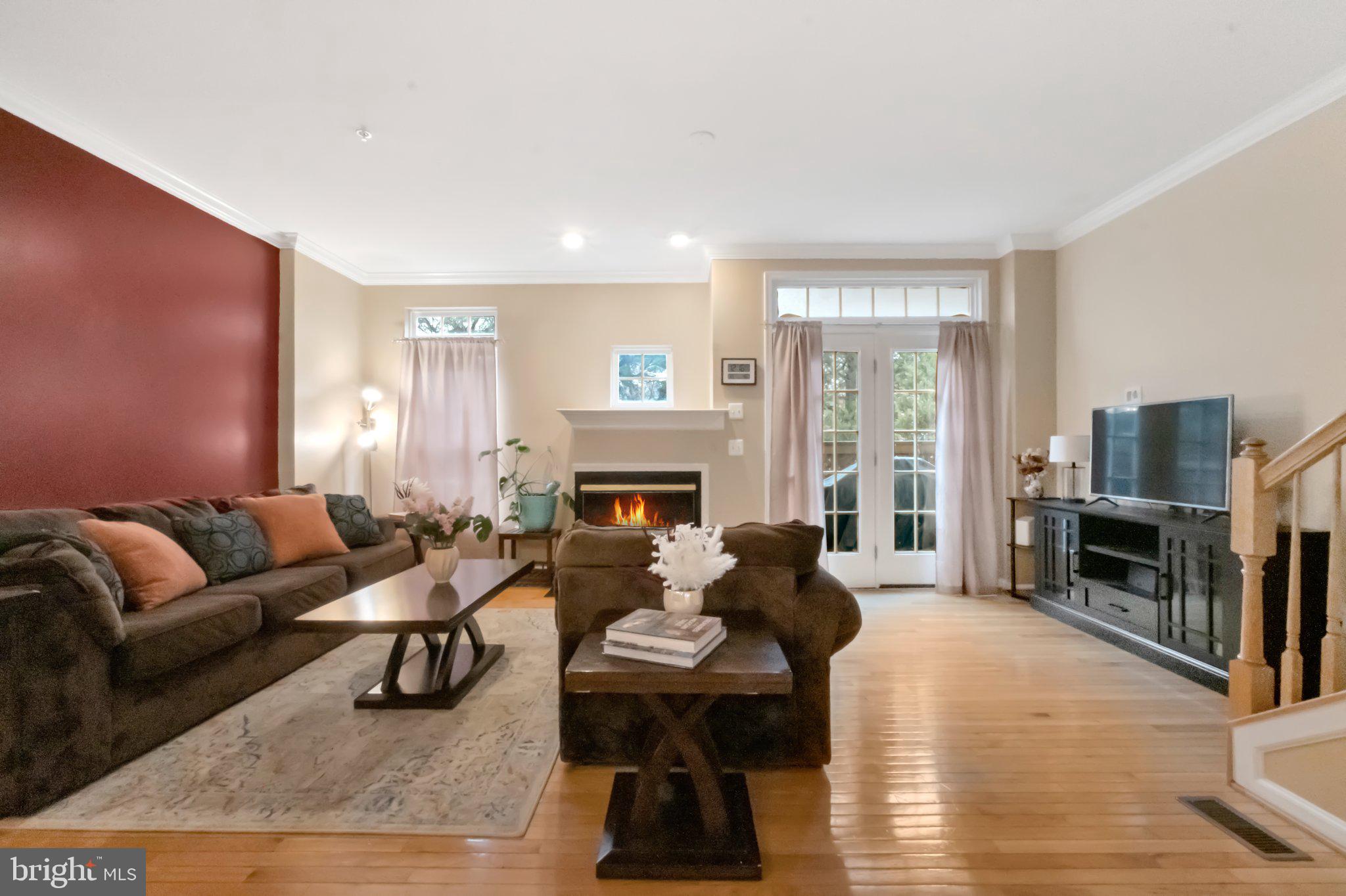 MADISON LANE - Residential