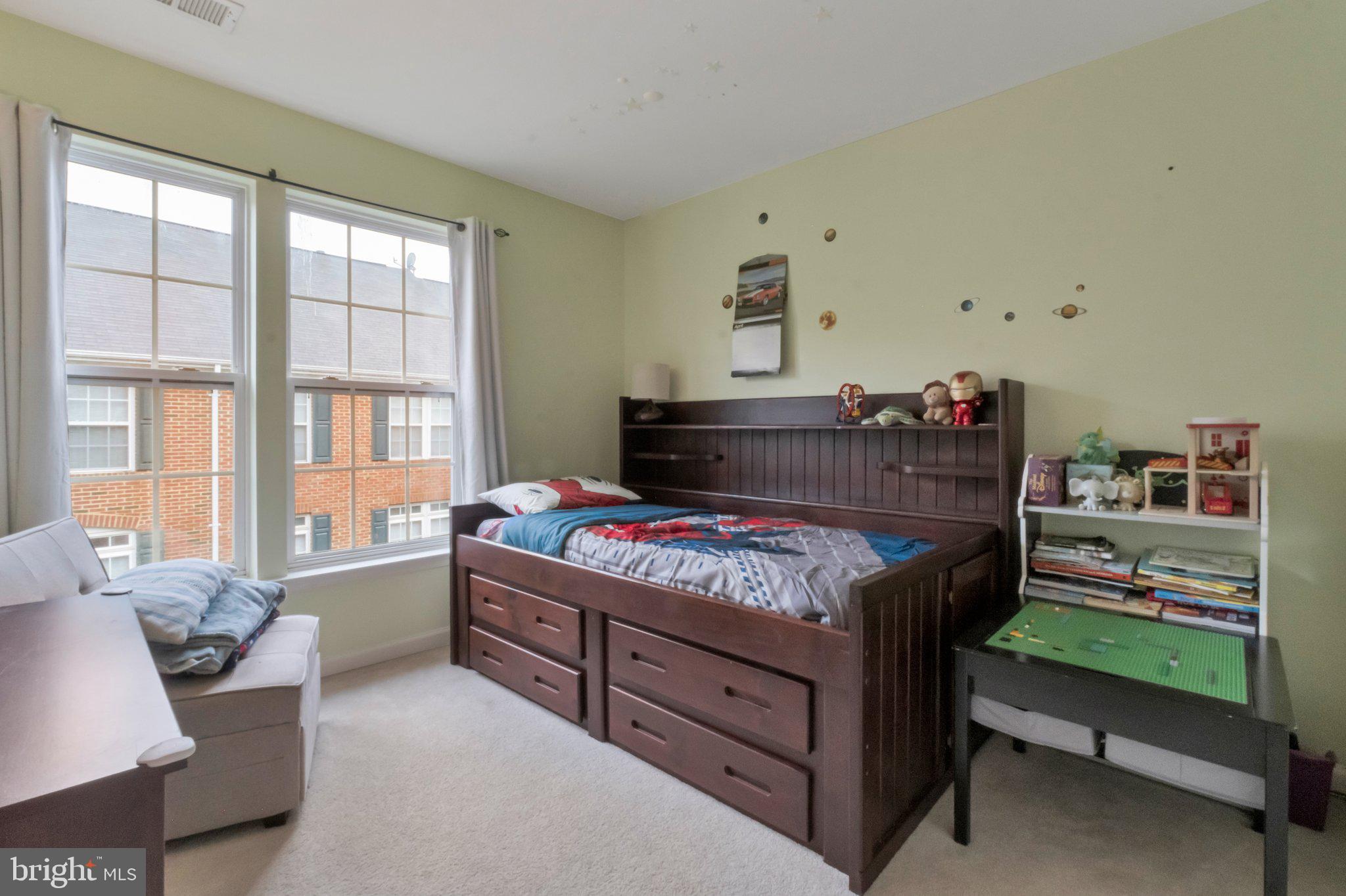 MADISON LANE - Residential