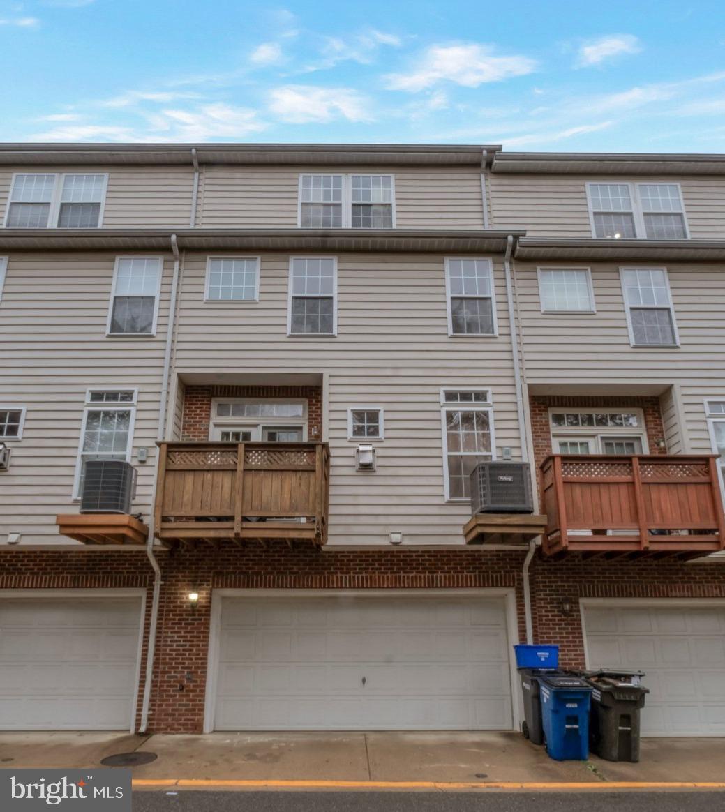 MADISON LANE - Residential