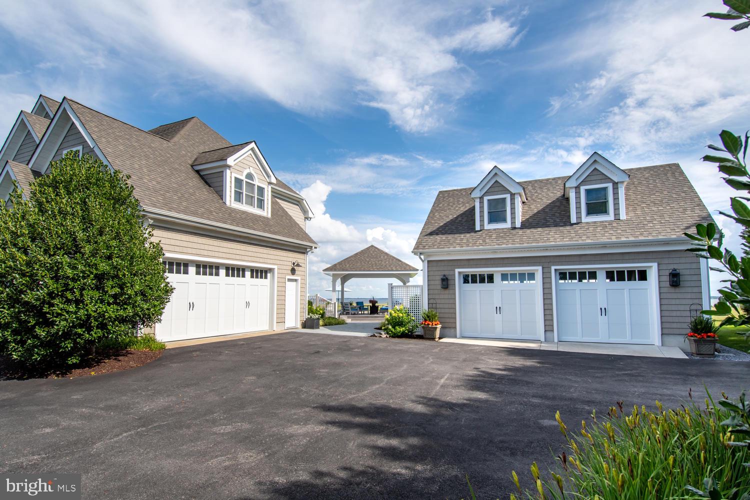 GOOSE POINT ESTATES - Residential