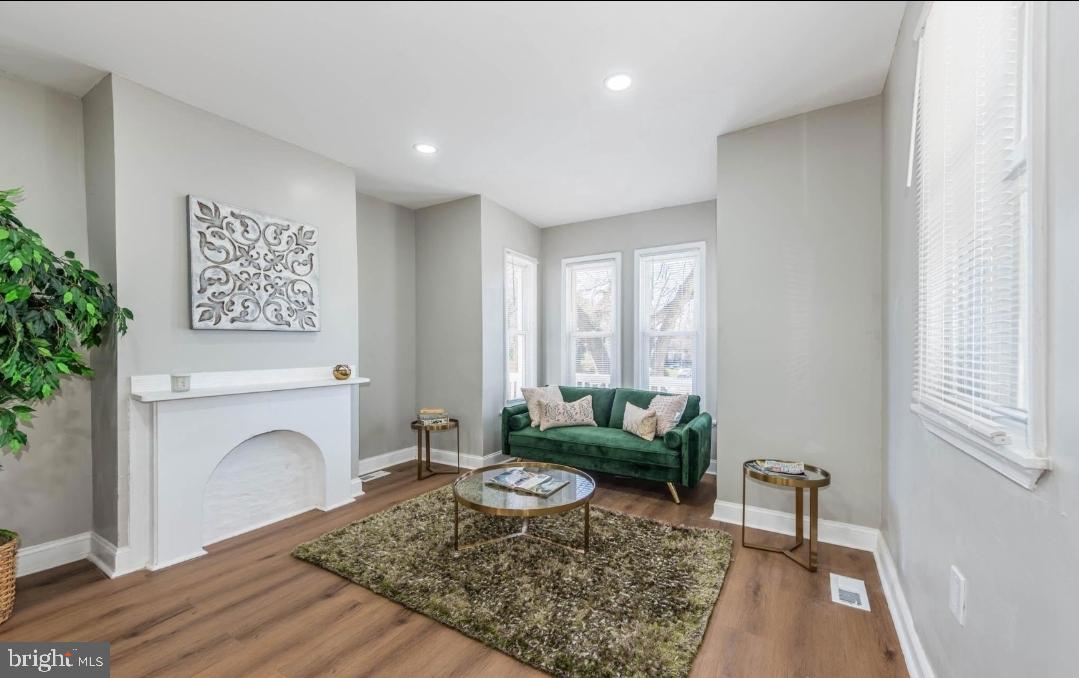 PEN LUCY - Residential