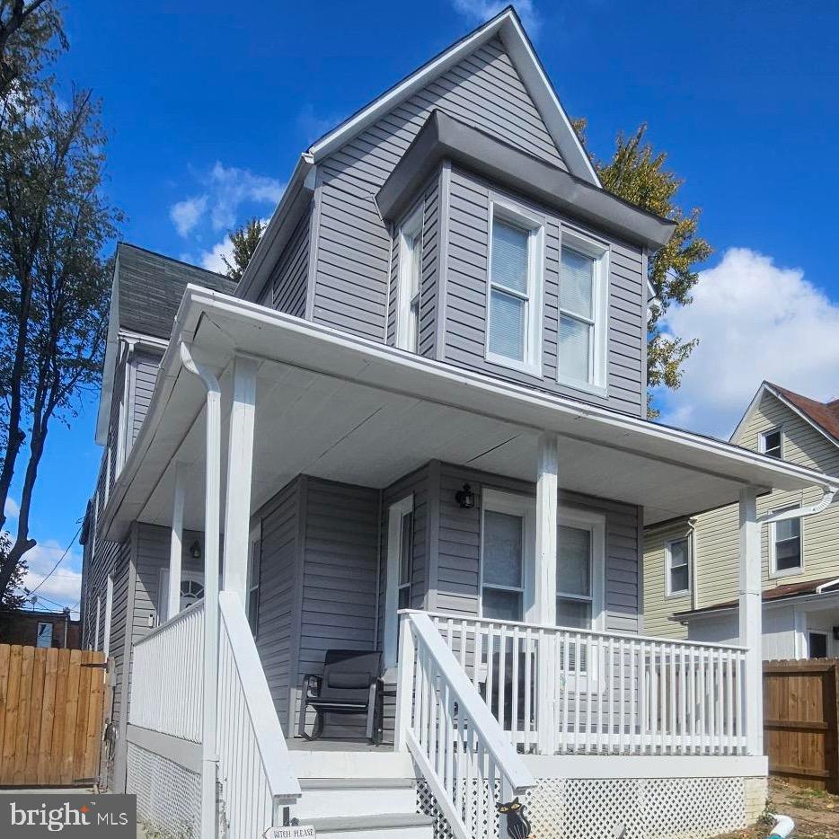 PEN LUCY - Residential