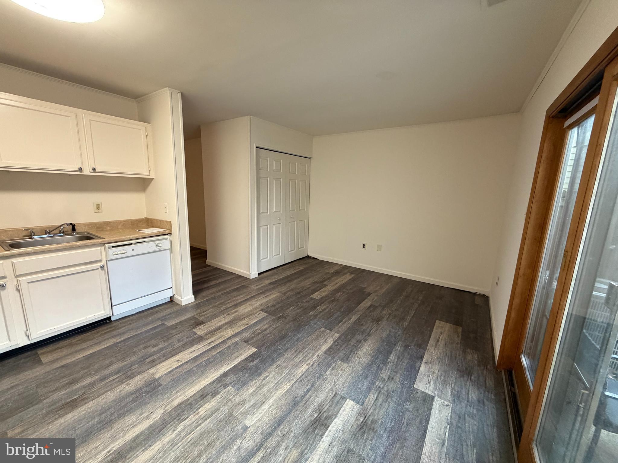 HEATHERFIELD - Residential Lease