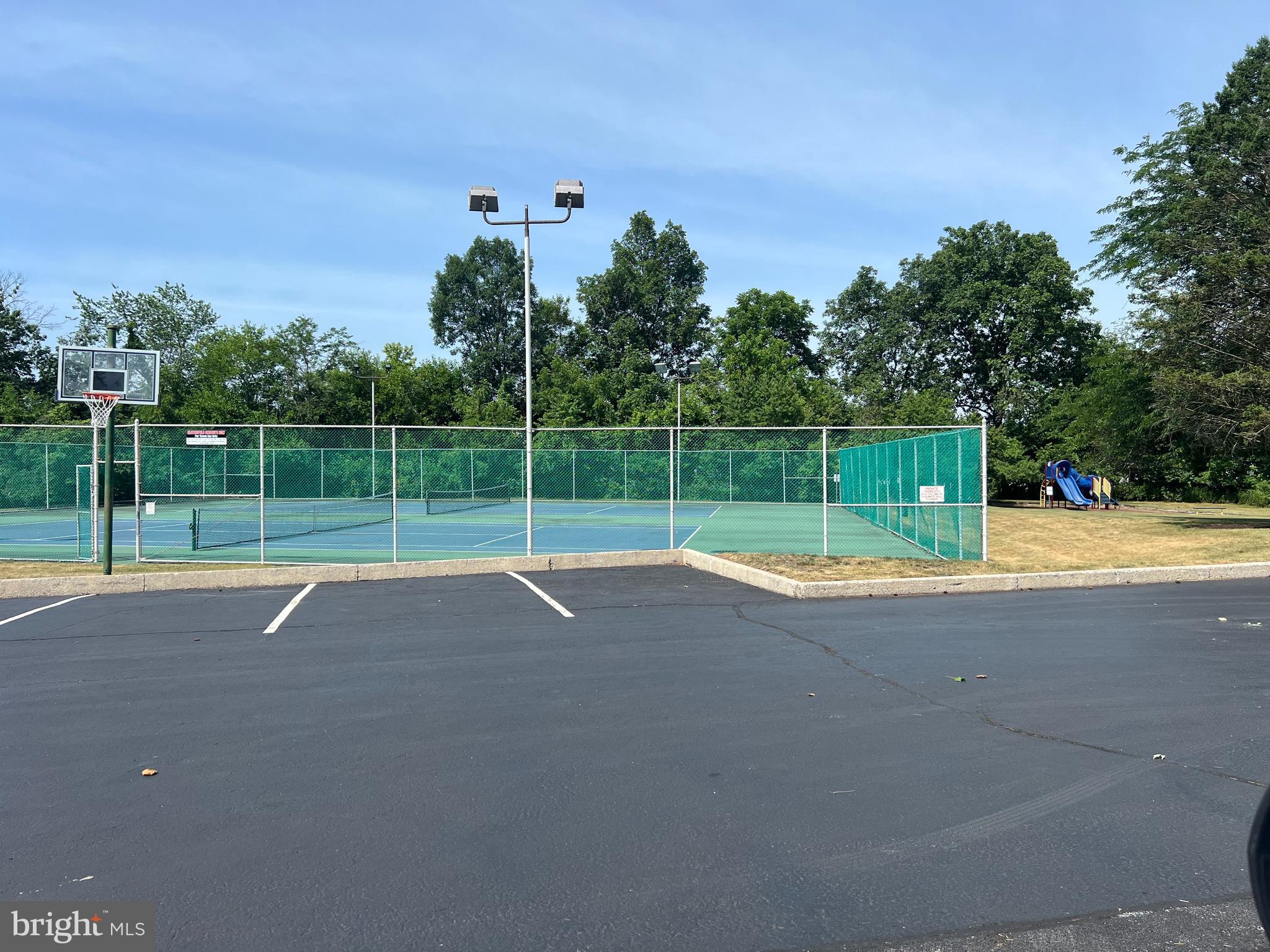 HEATHERFIELD - Residential Lease