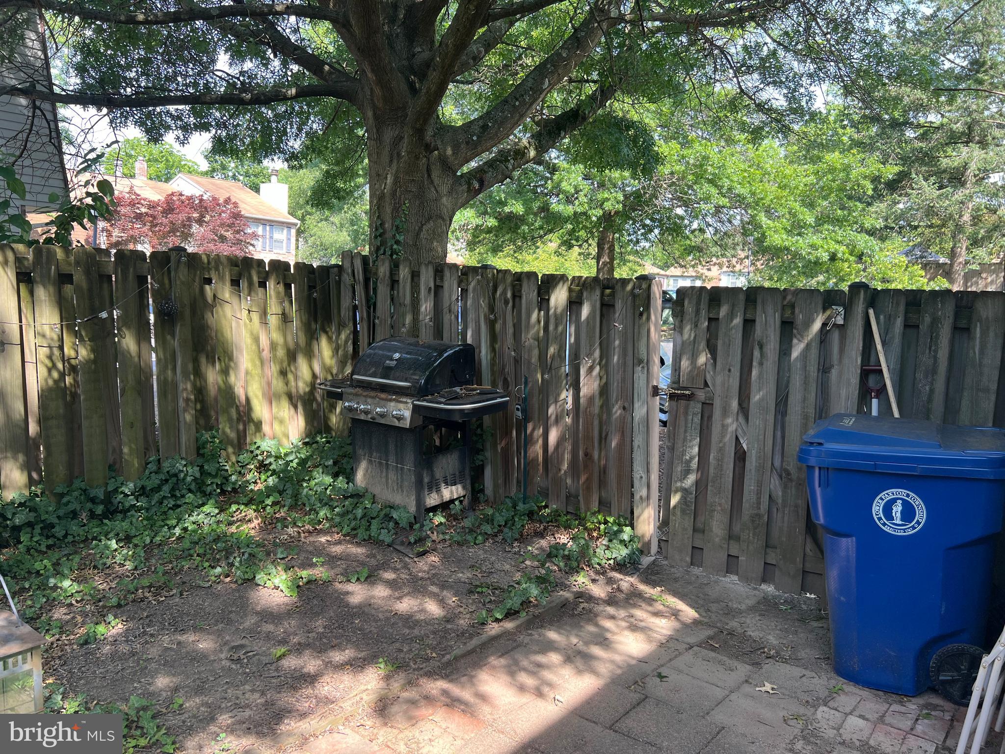 HEATHERFIELD - Residential Lease