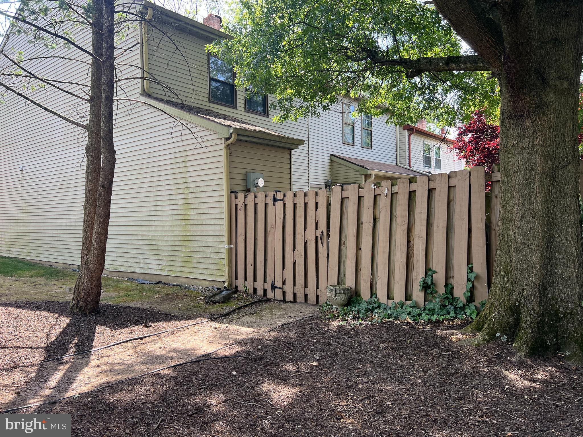 HEATHERFIELD - Residential Lease