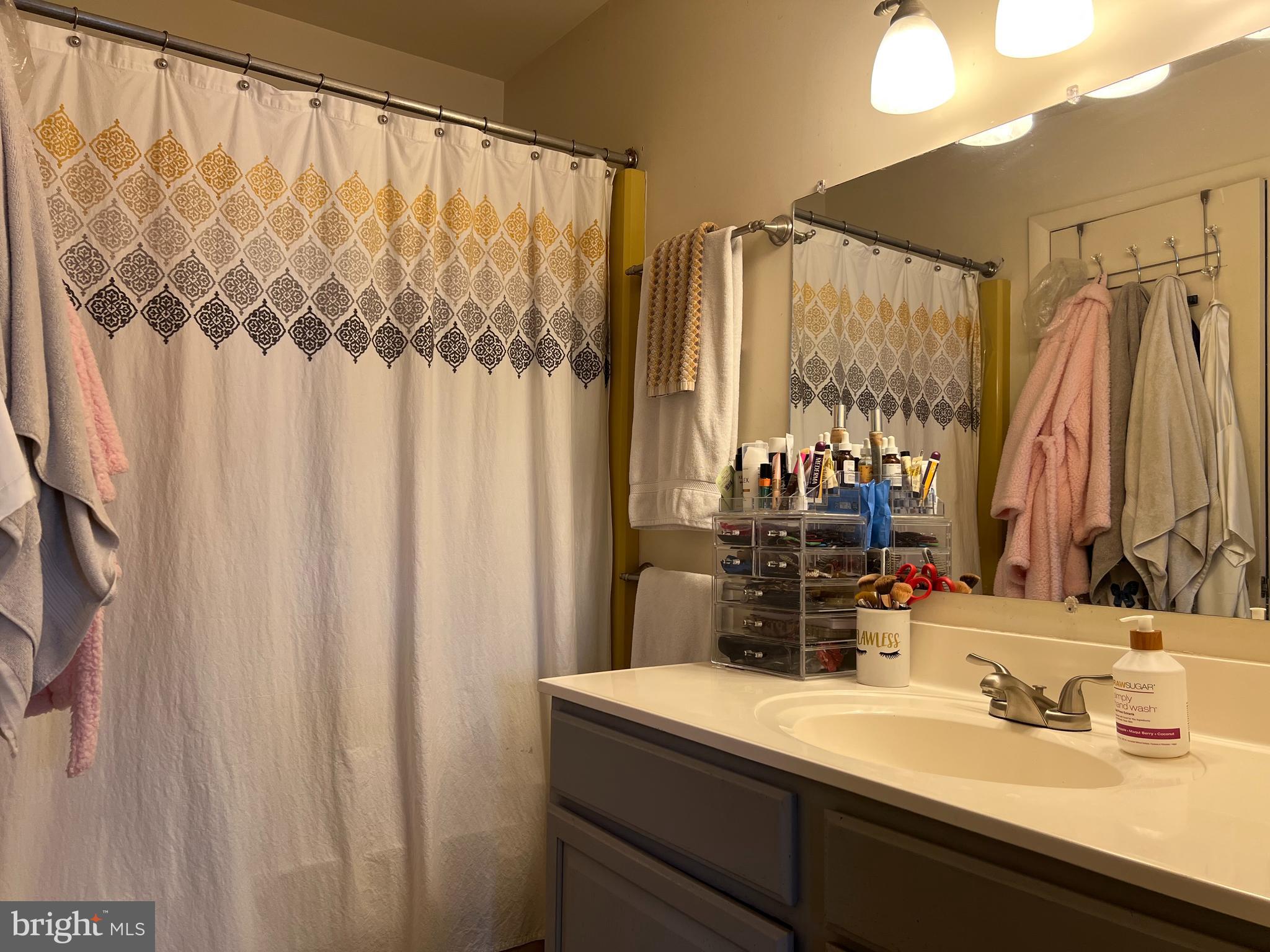 HEATHERFIELD - Residential Lease