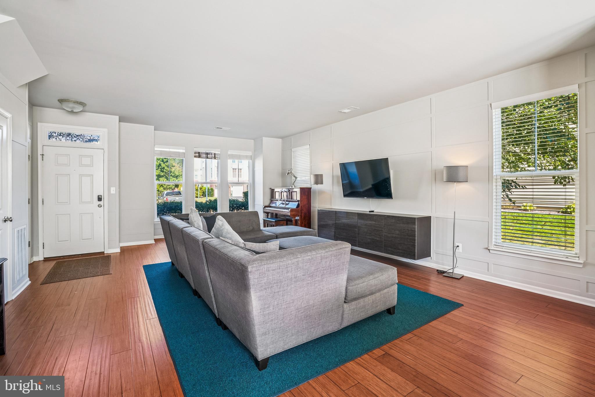 9096 RIBBON FALLS LOOP