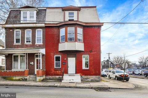 1328 LEHMAN STREET LEBANON PA 17046