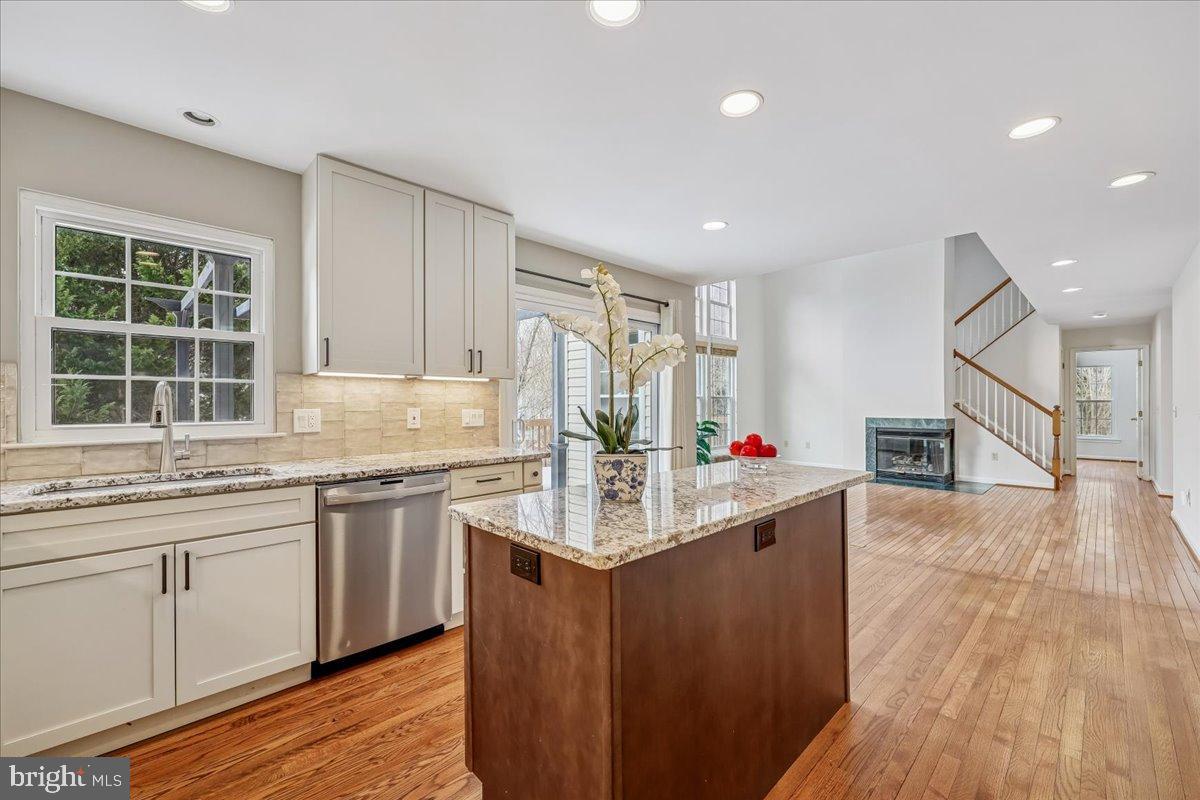 KINGS SQUARE - Residential