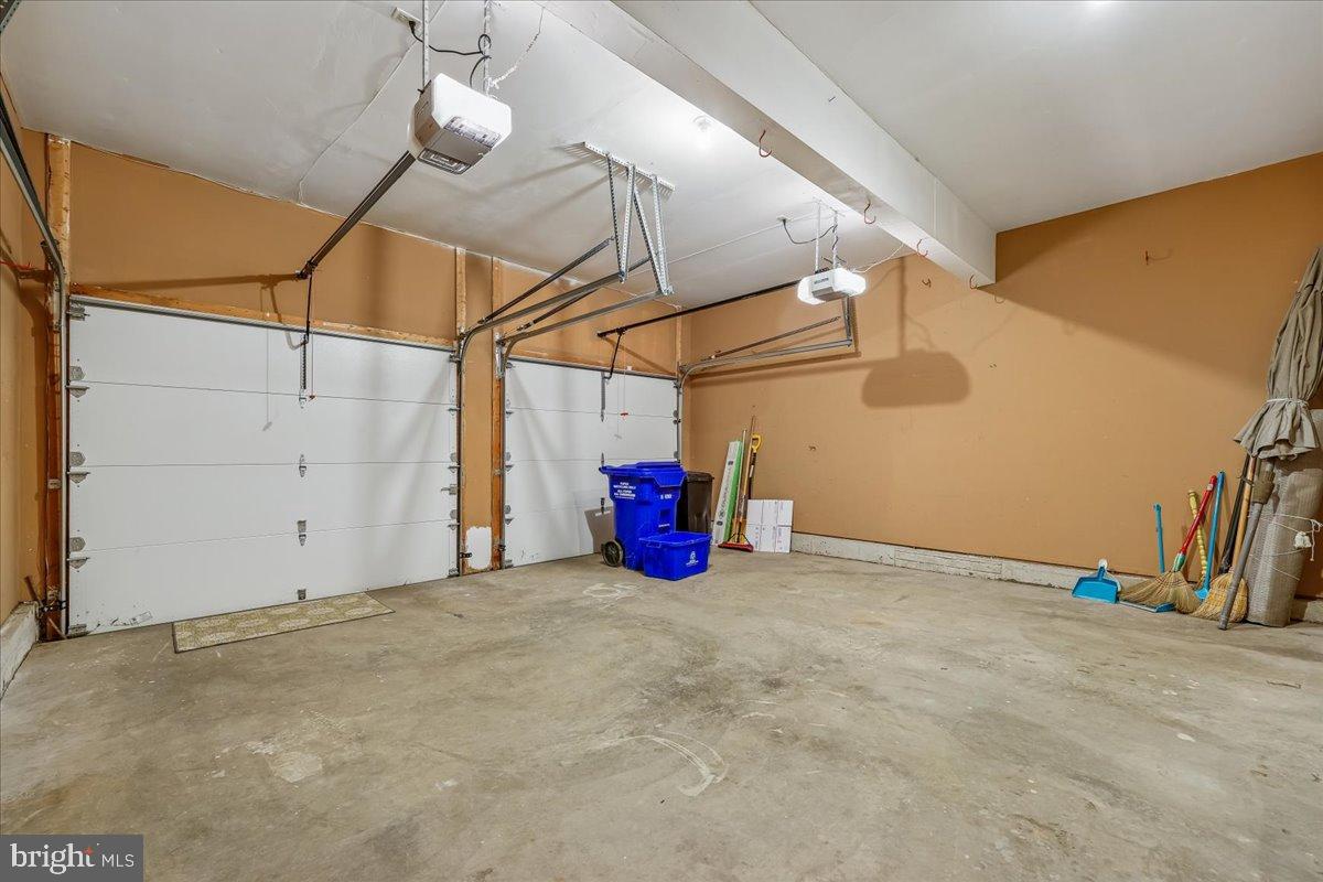 KINGS SQUARE - Residential