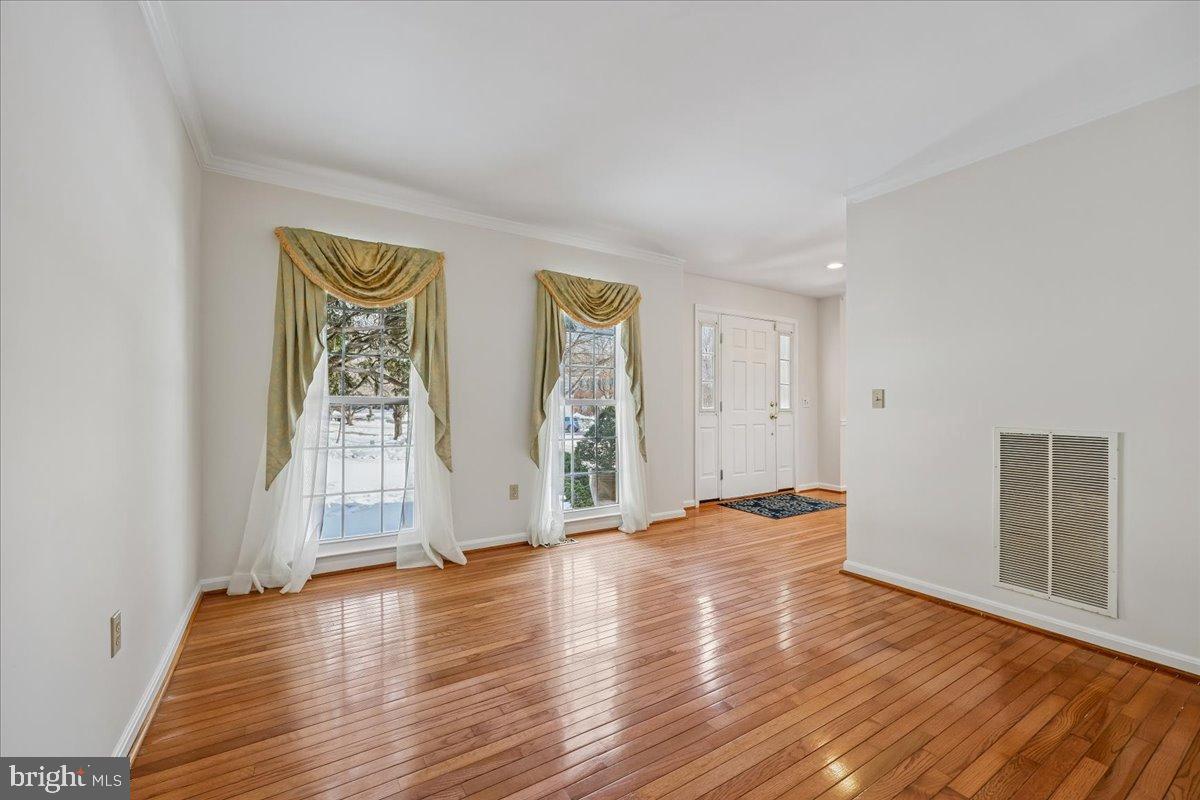 KINGS SQUARE - Residential