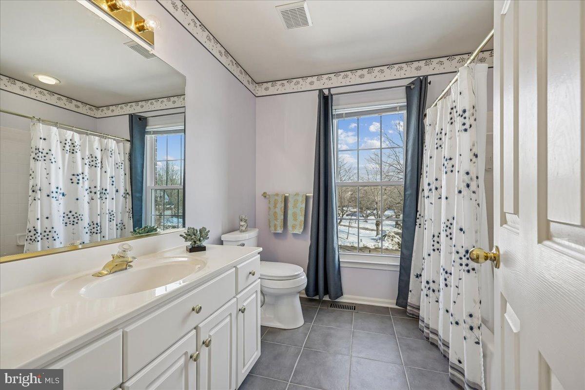 KINGS SQUARE - Residential