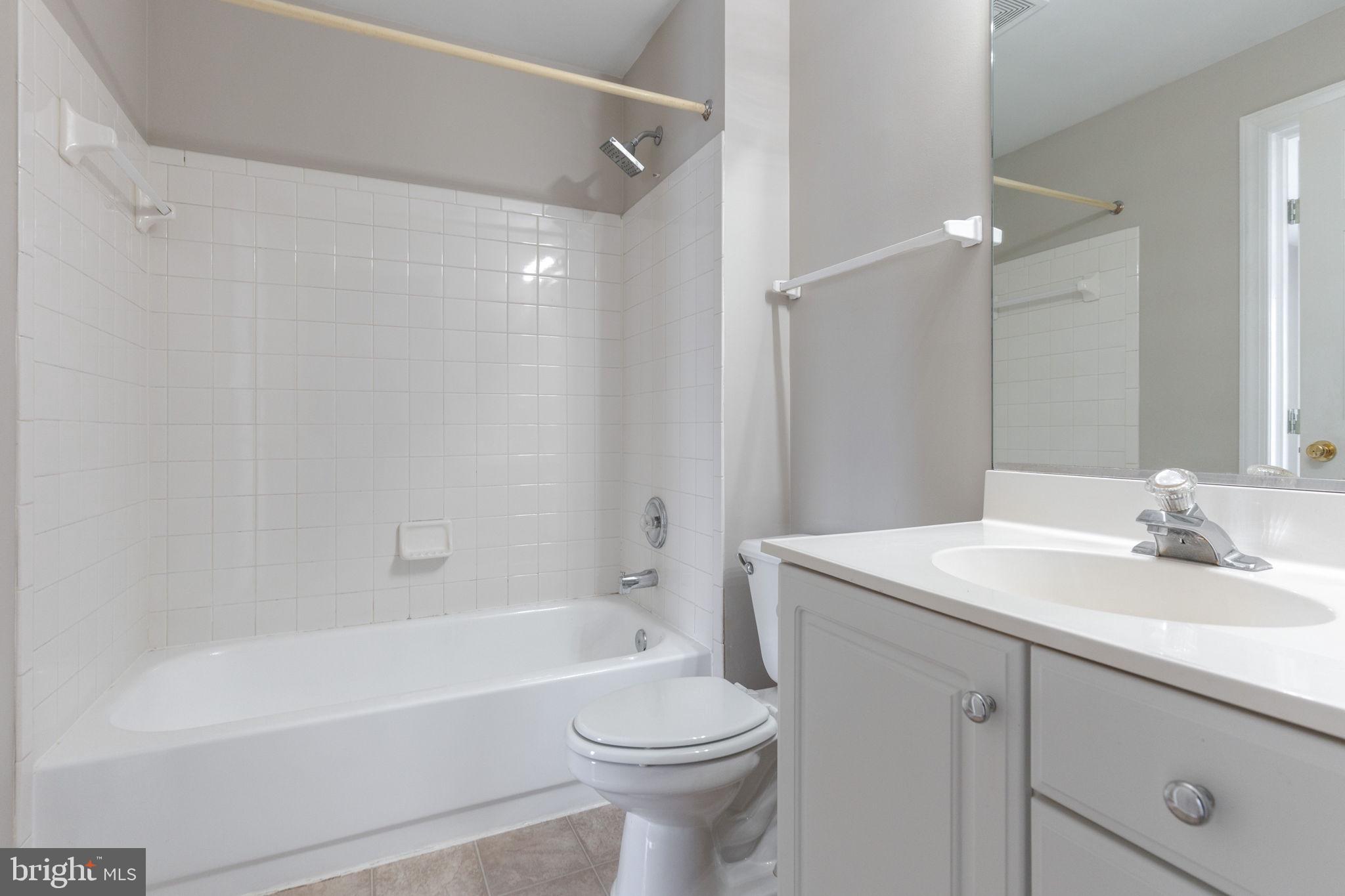 HIGHLAND AT GUNSTON CORNER - Residential Lease