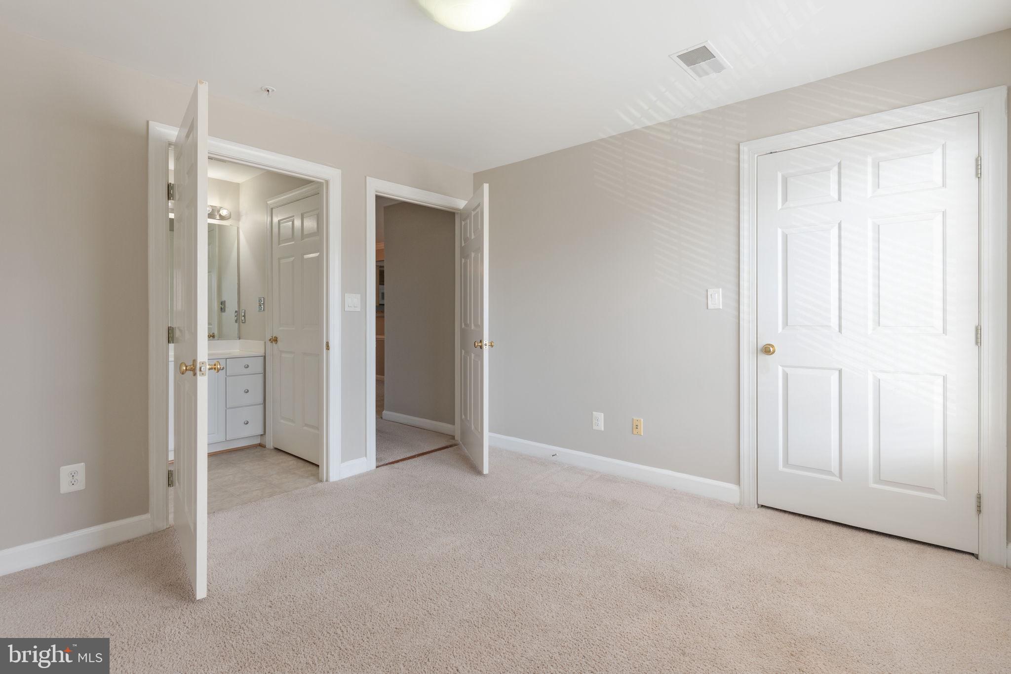 HIGHLAND AT GUNSTON CORNER - Residential Lease