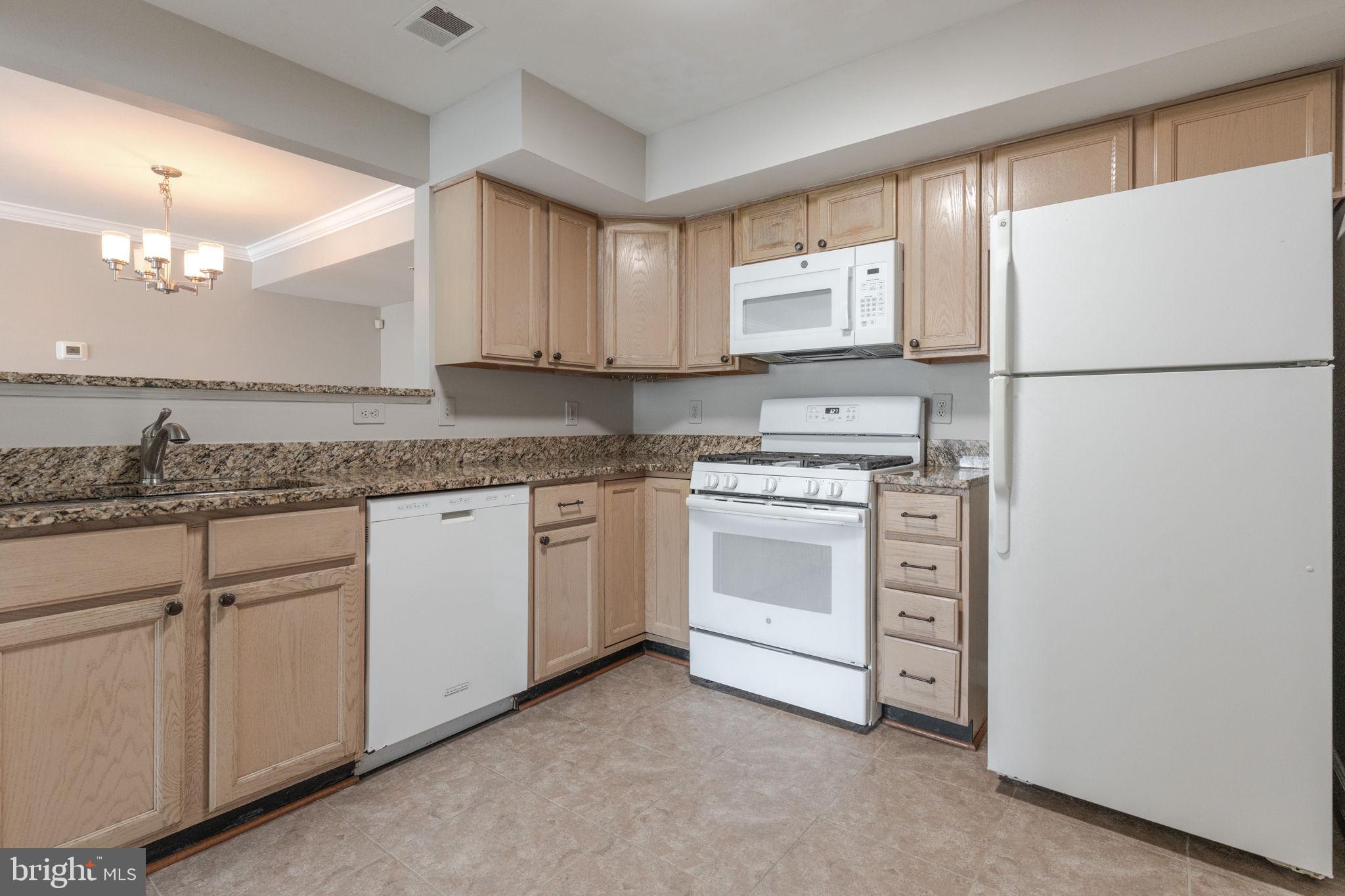 HIGHLAND AT GUNSTON CORNER - Residential Lease