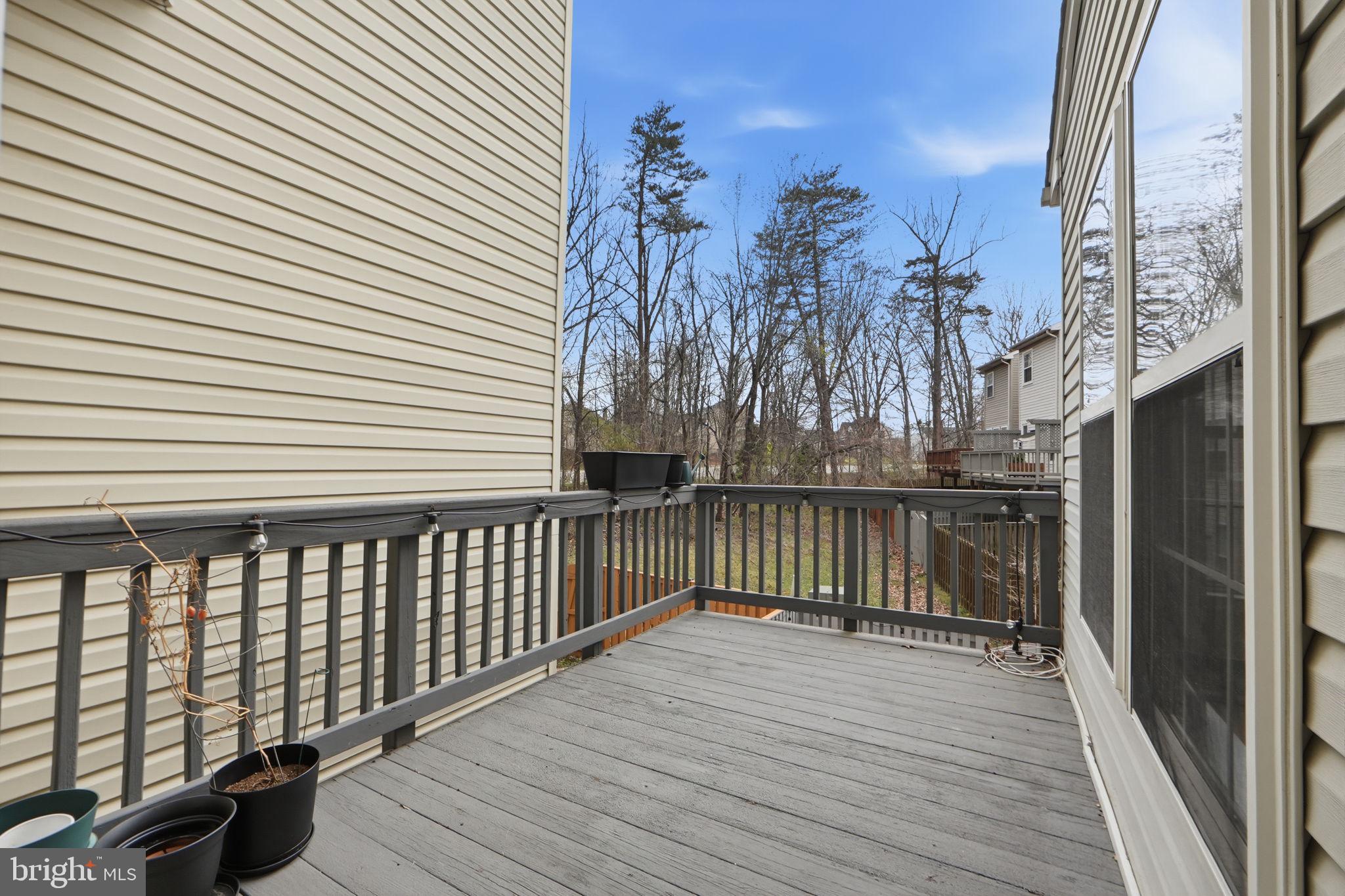 LOWES ISLAND - Residential