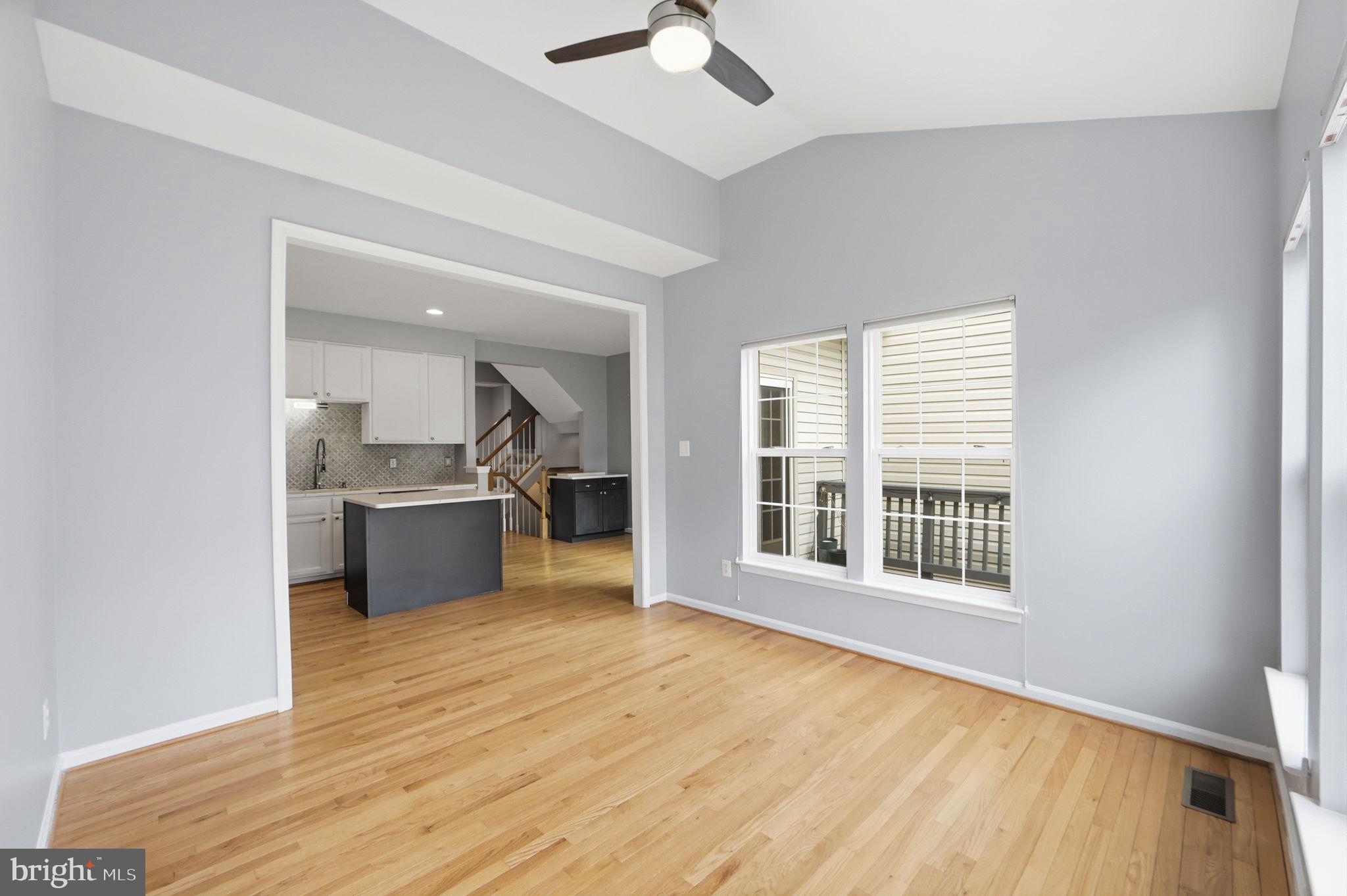 LOWES ISLAND - Residential