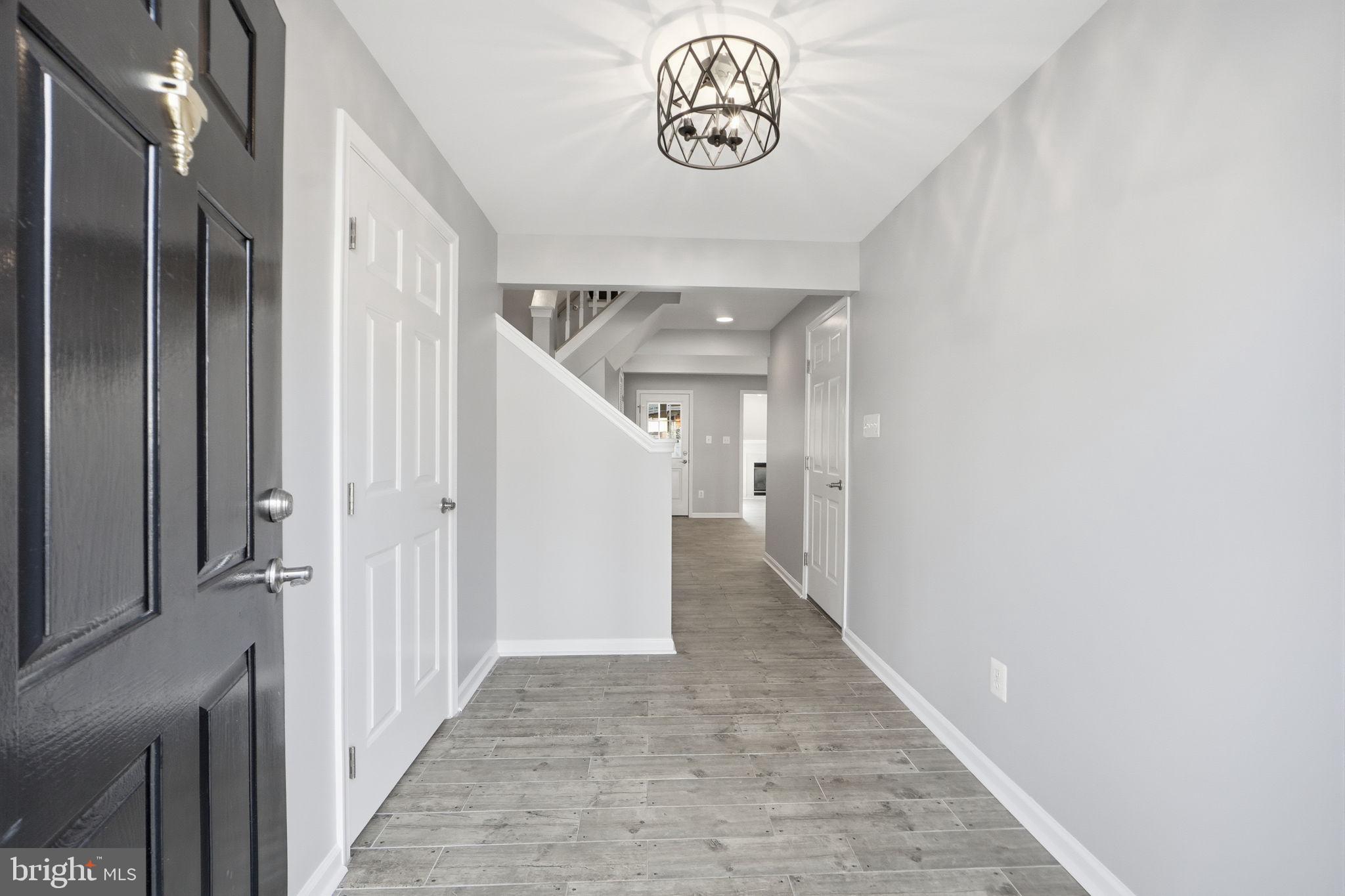 LOWES ISLAND - Residential