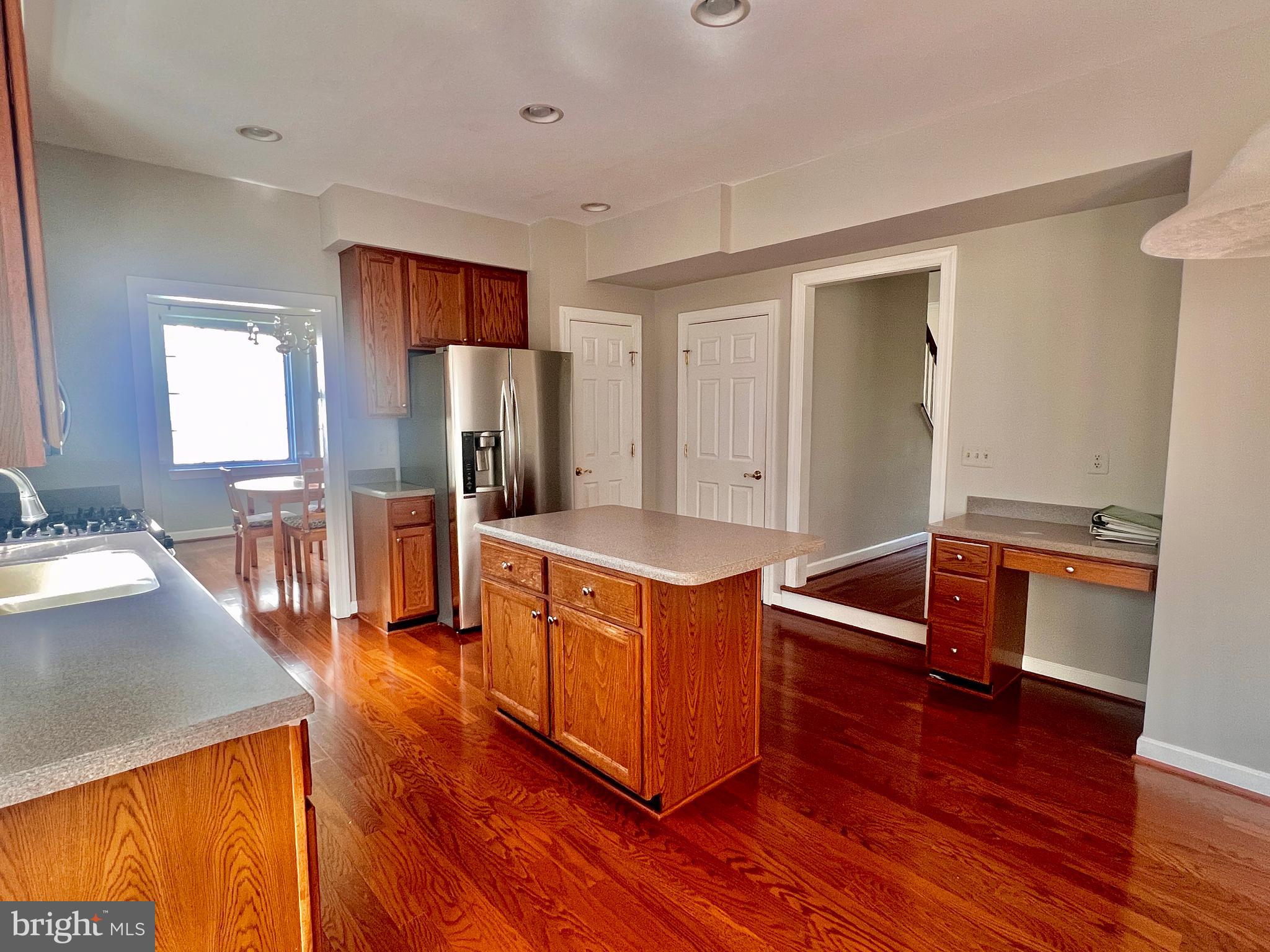 ASHBURN VILLAGE - Residential Lease