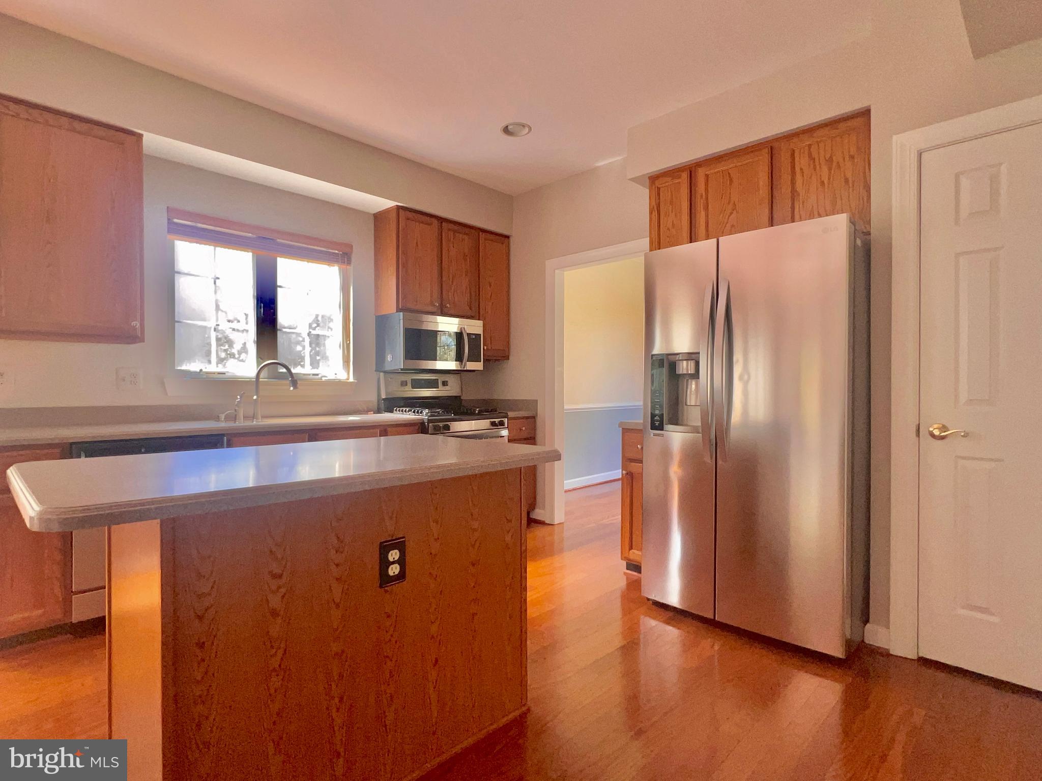 ASHBURN VILLAGE - Residential Lease