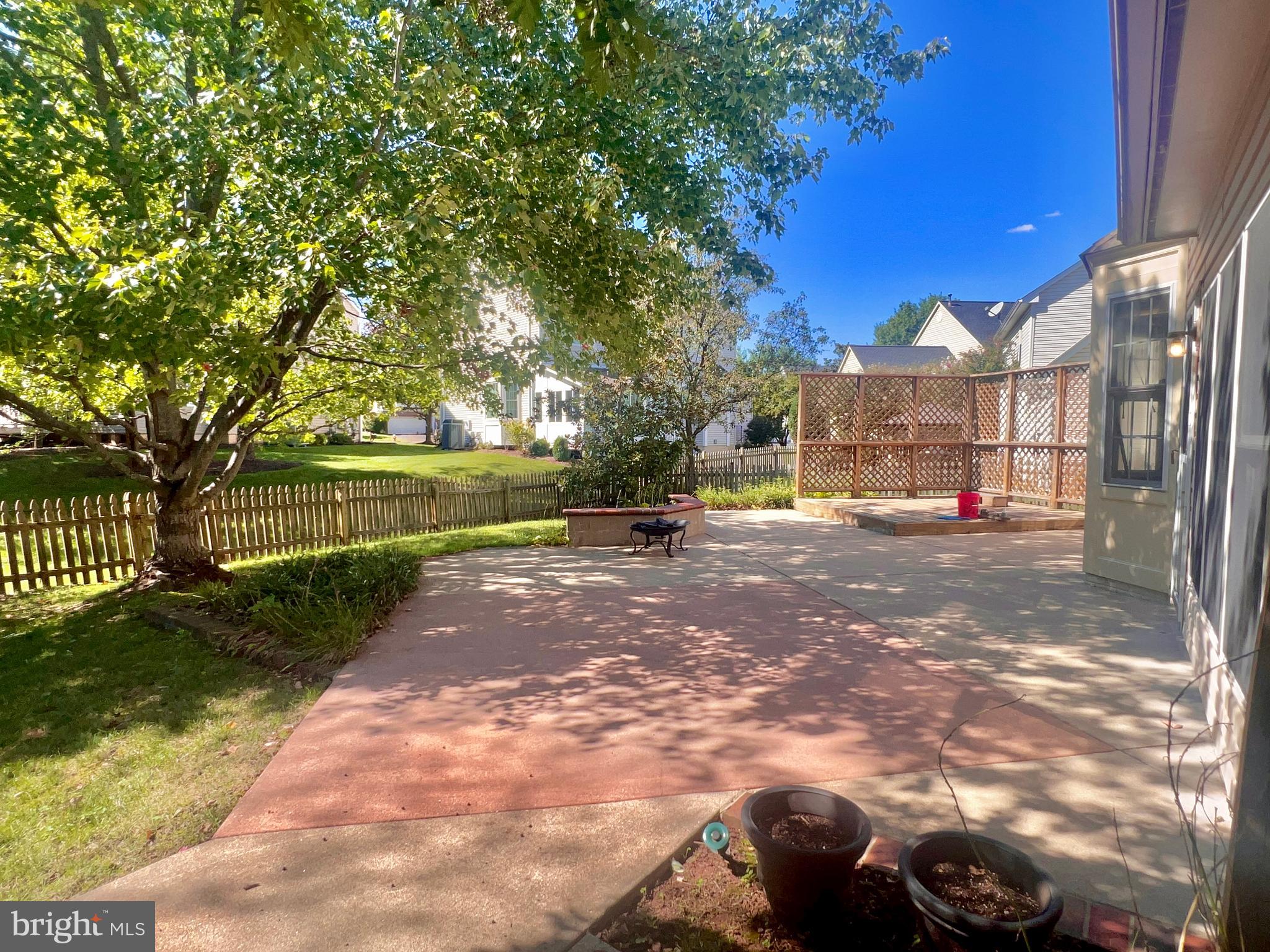 ASHBURN VILLAGE - Residential Lease