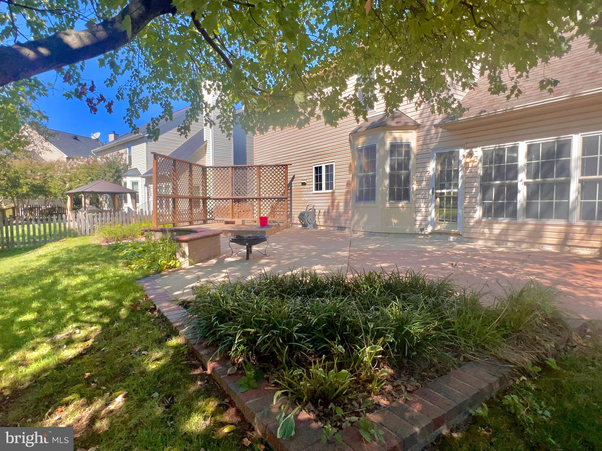 ASHBURN VILLAGE - Residential Lease